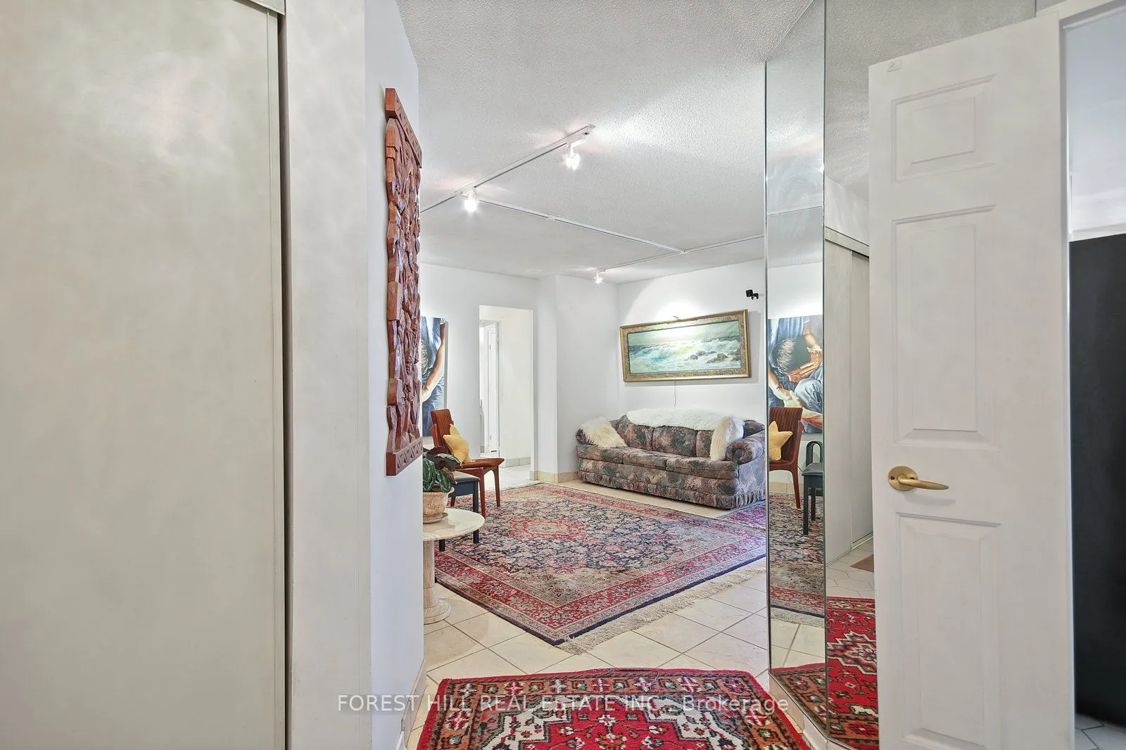 130 Carlton Street, #1101