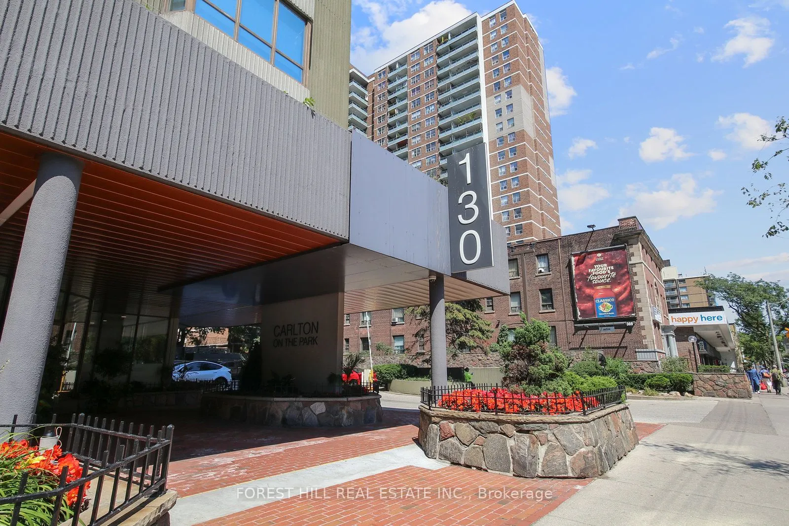 130 Carlton Street, #1101