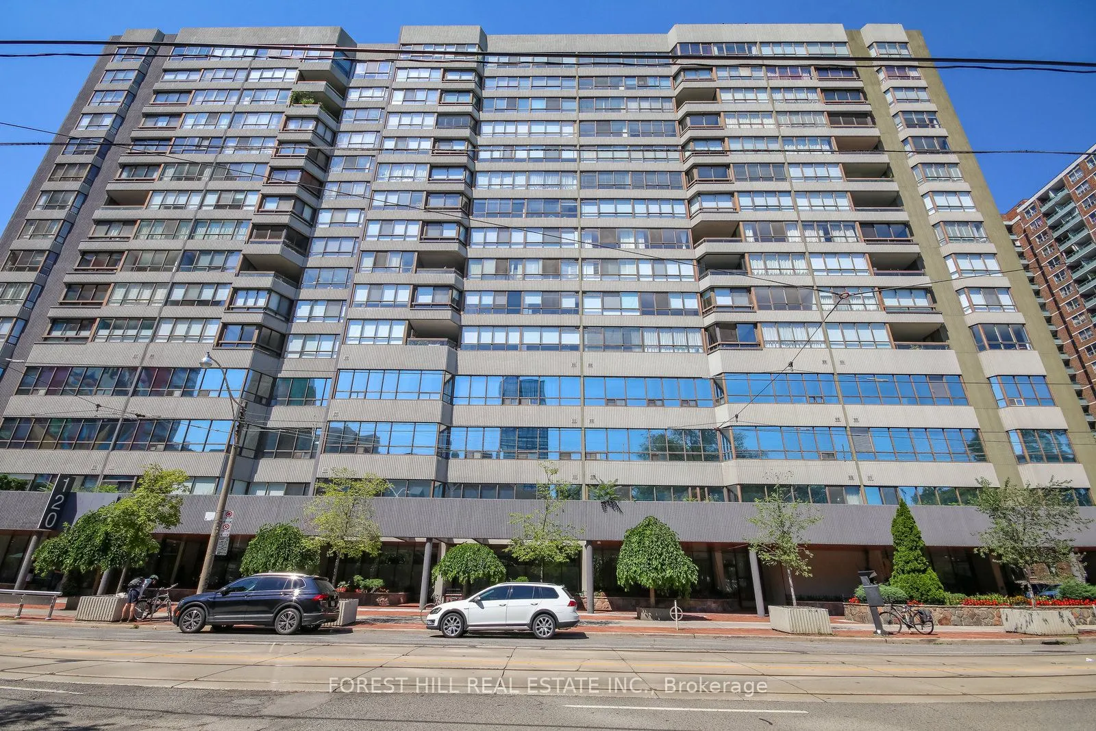 130 Carlton Street, #1101