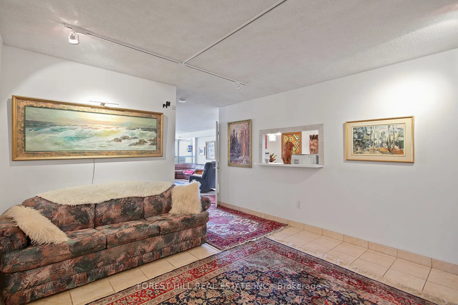 130 Carlton Street, #1101