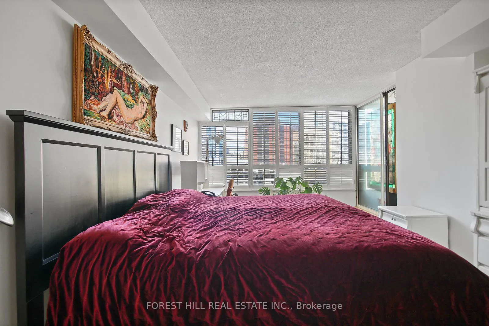 130 Carlton Street, #1101