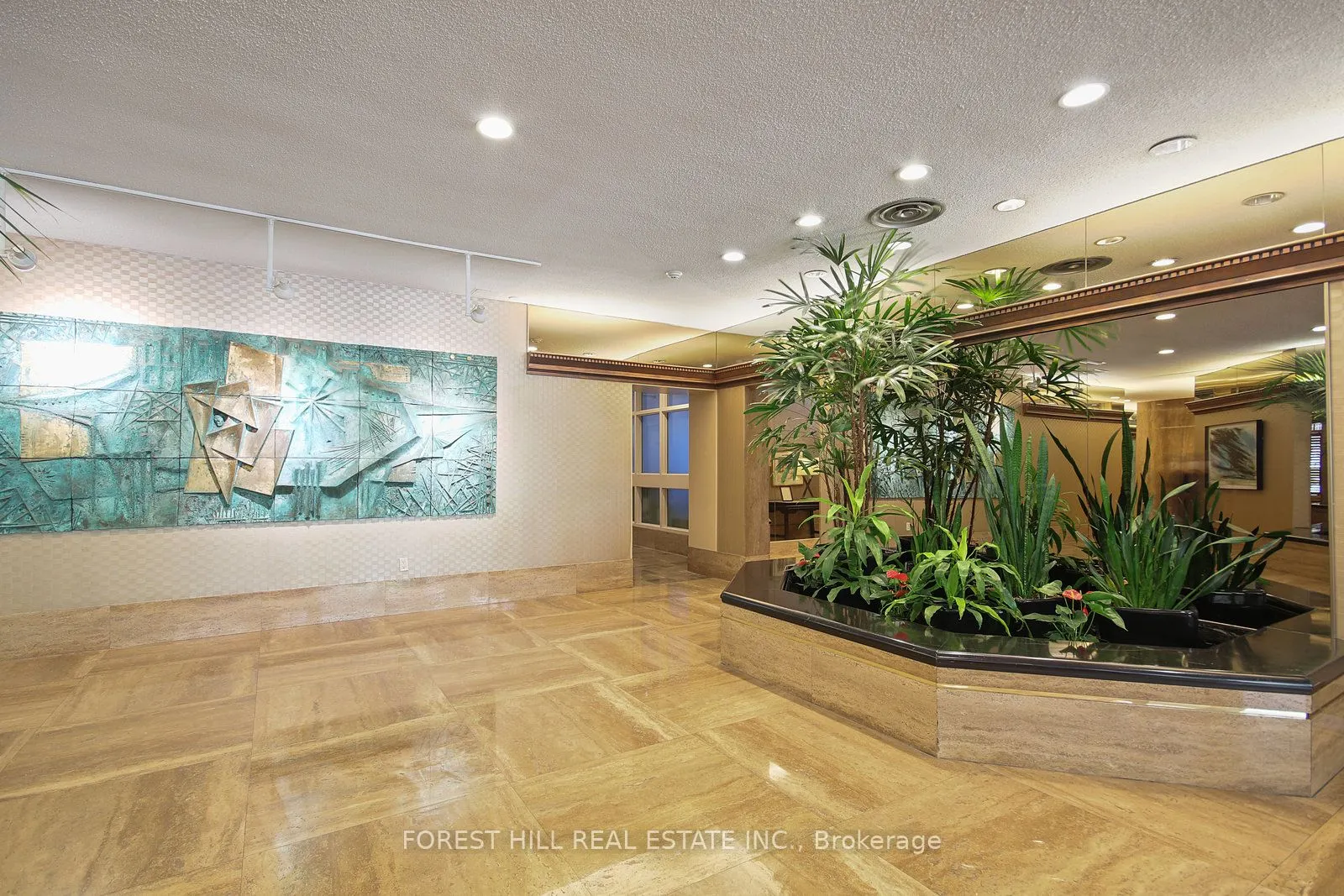 130 Carlton Street, #1101