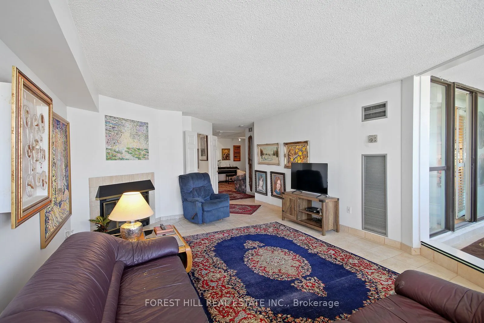 130 Carlton Street, #1101
