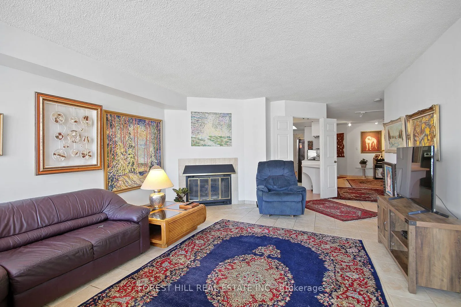 130 Carlton Street, #1101