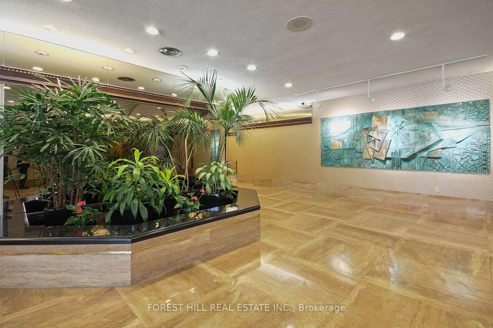 130 Carlton Street, #1101