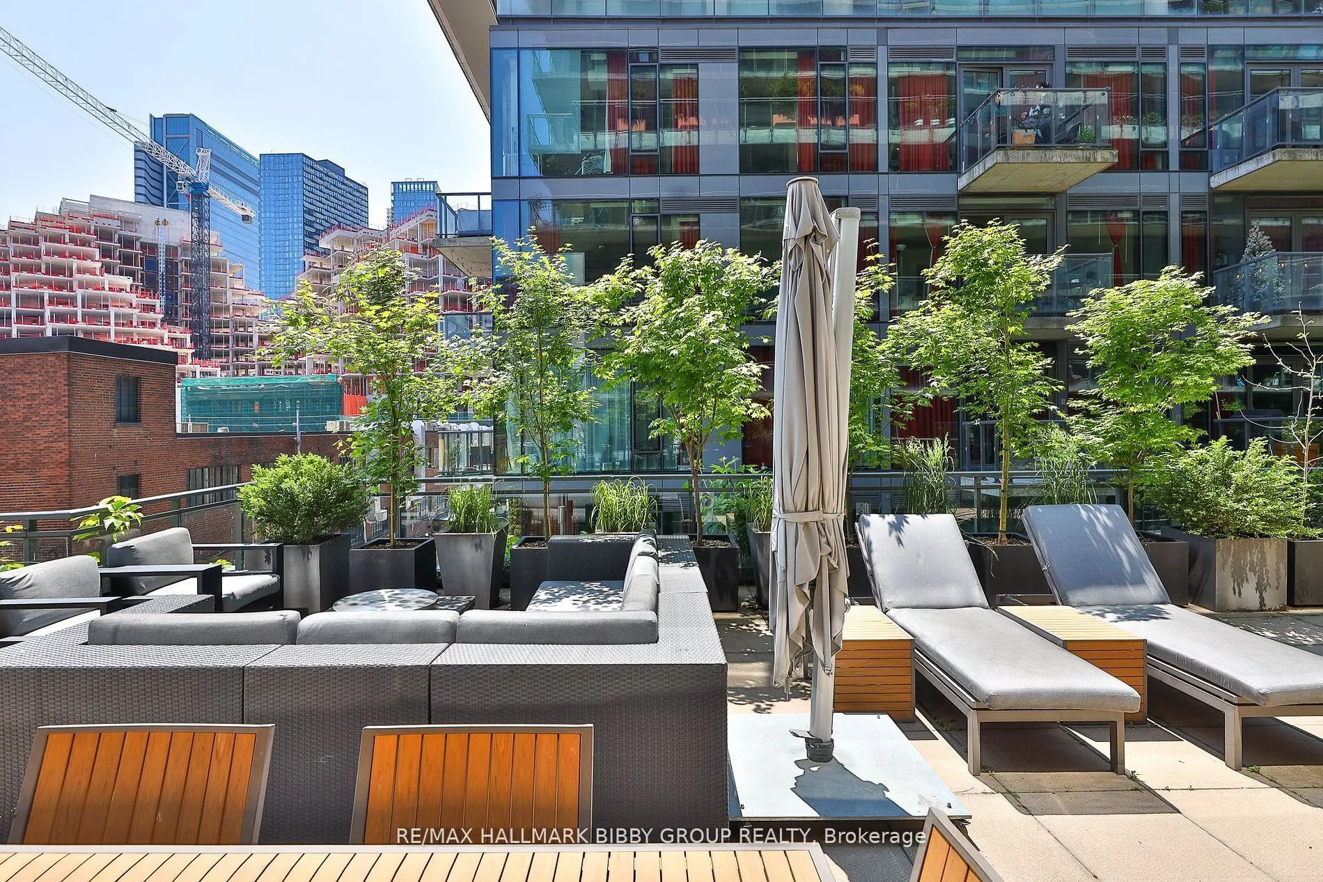 10 Morrison Street, #305