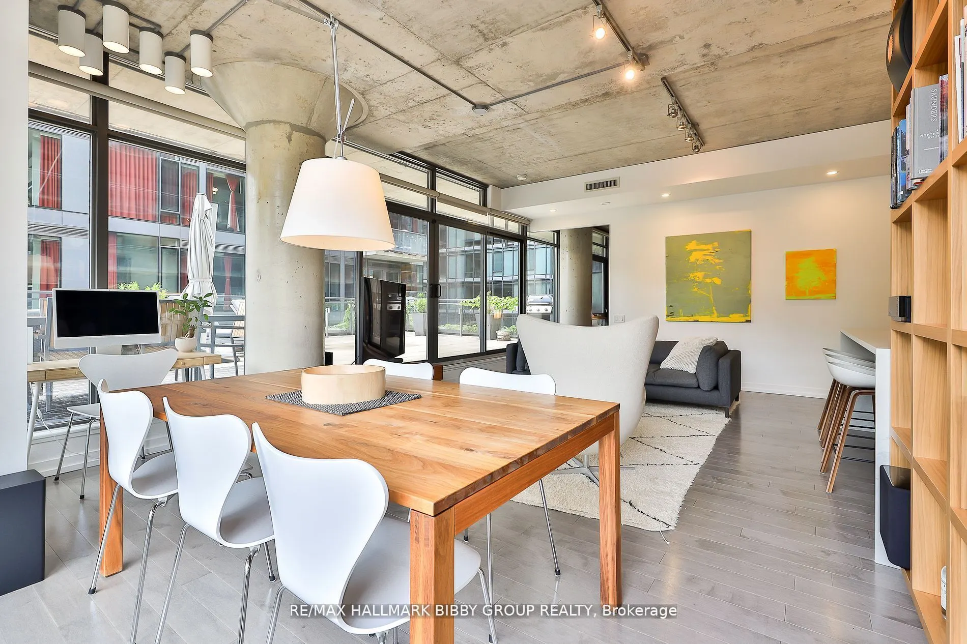 10 Morrison Street, #305