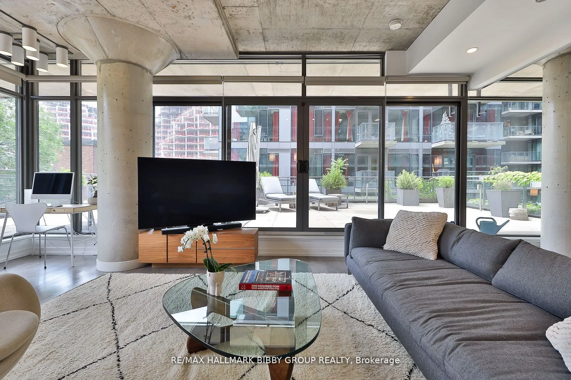 10 Morrison Street, #305
