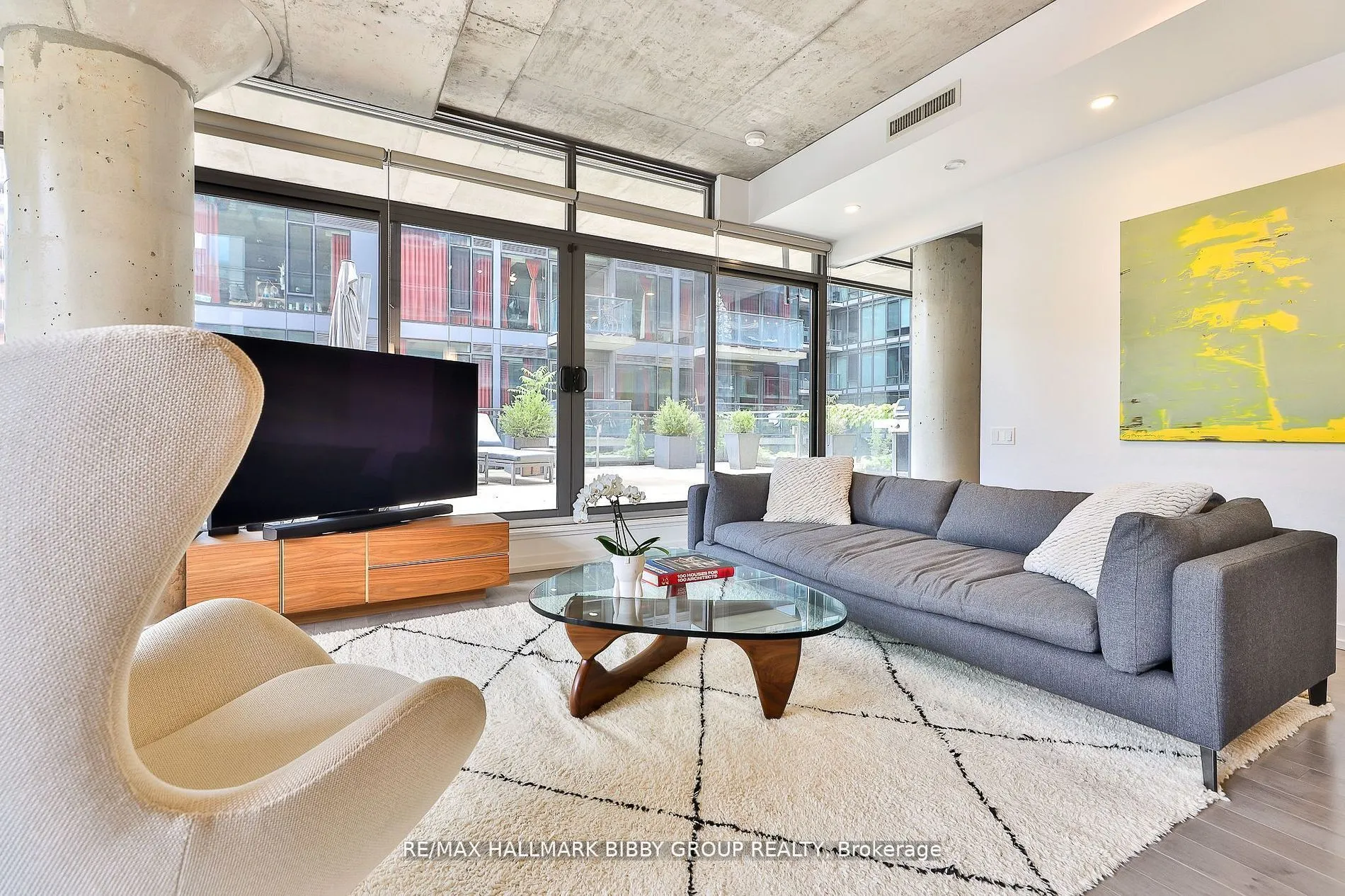 10 Morrison Street, #305