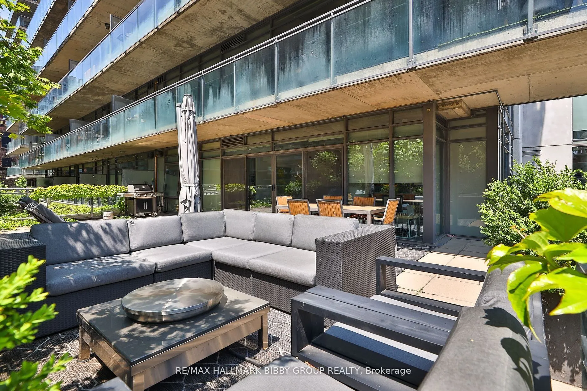 10 Morrison Street, #305