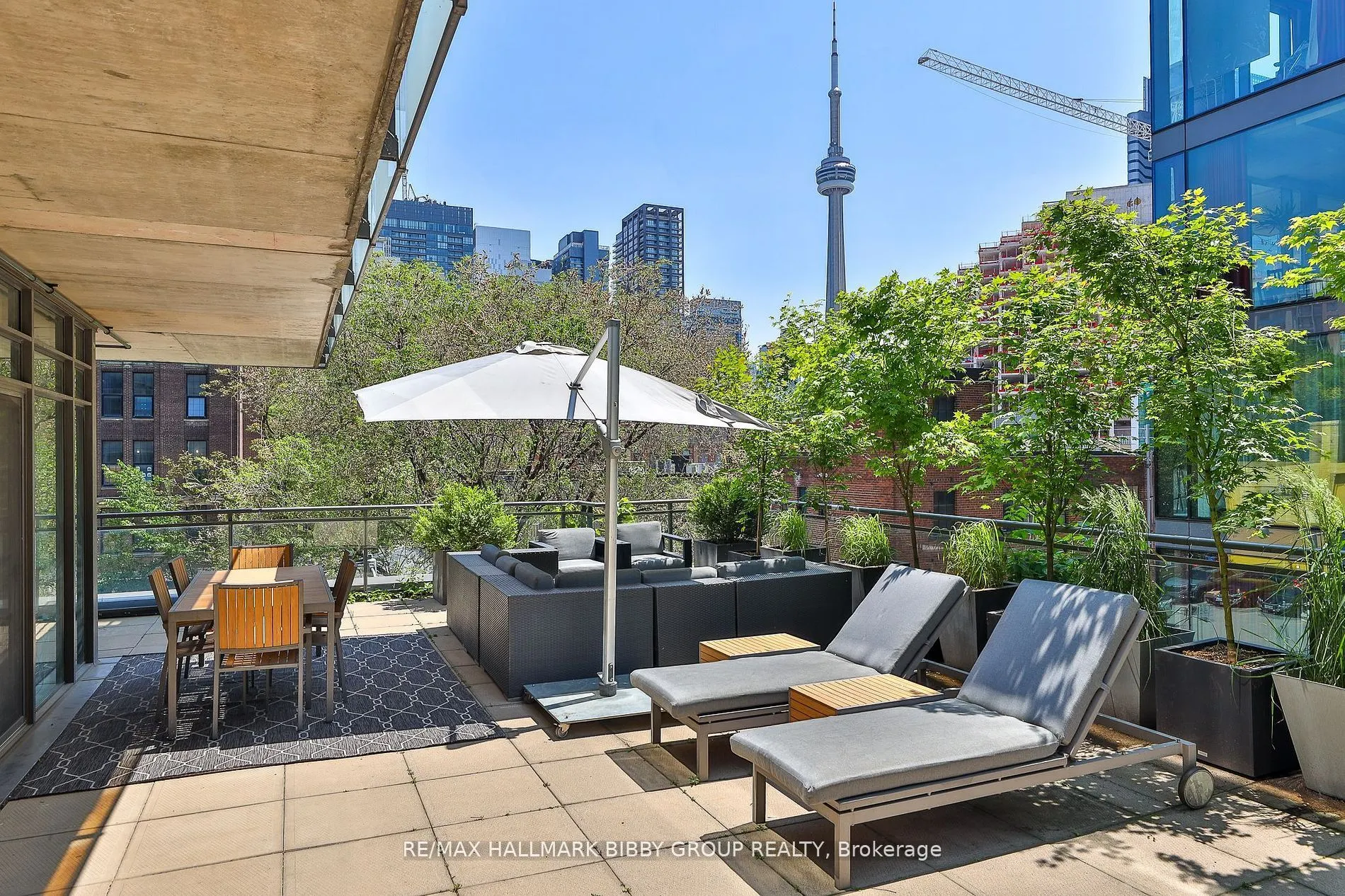10 Morrison Street, #305