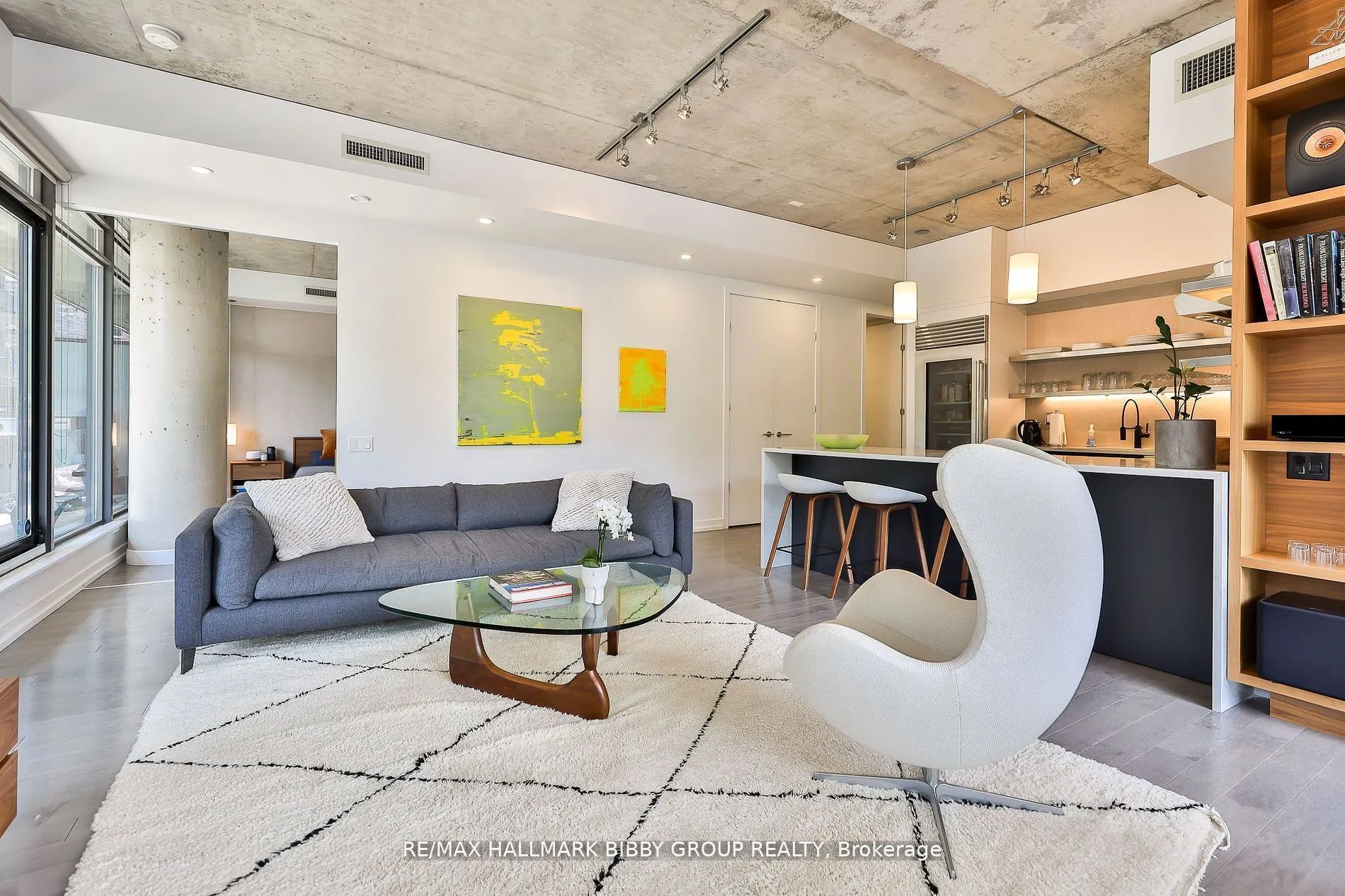 10 Morrison Street, #305