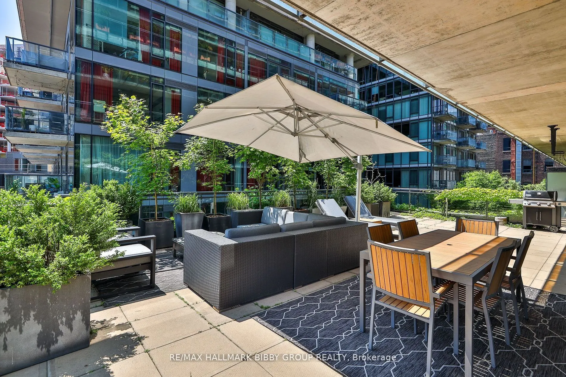 10 Morrison Street, #305