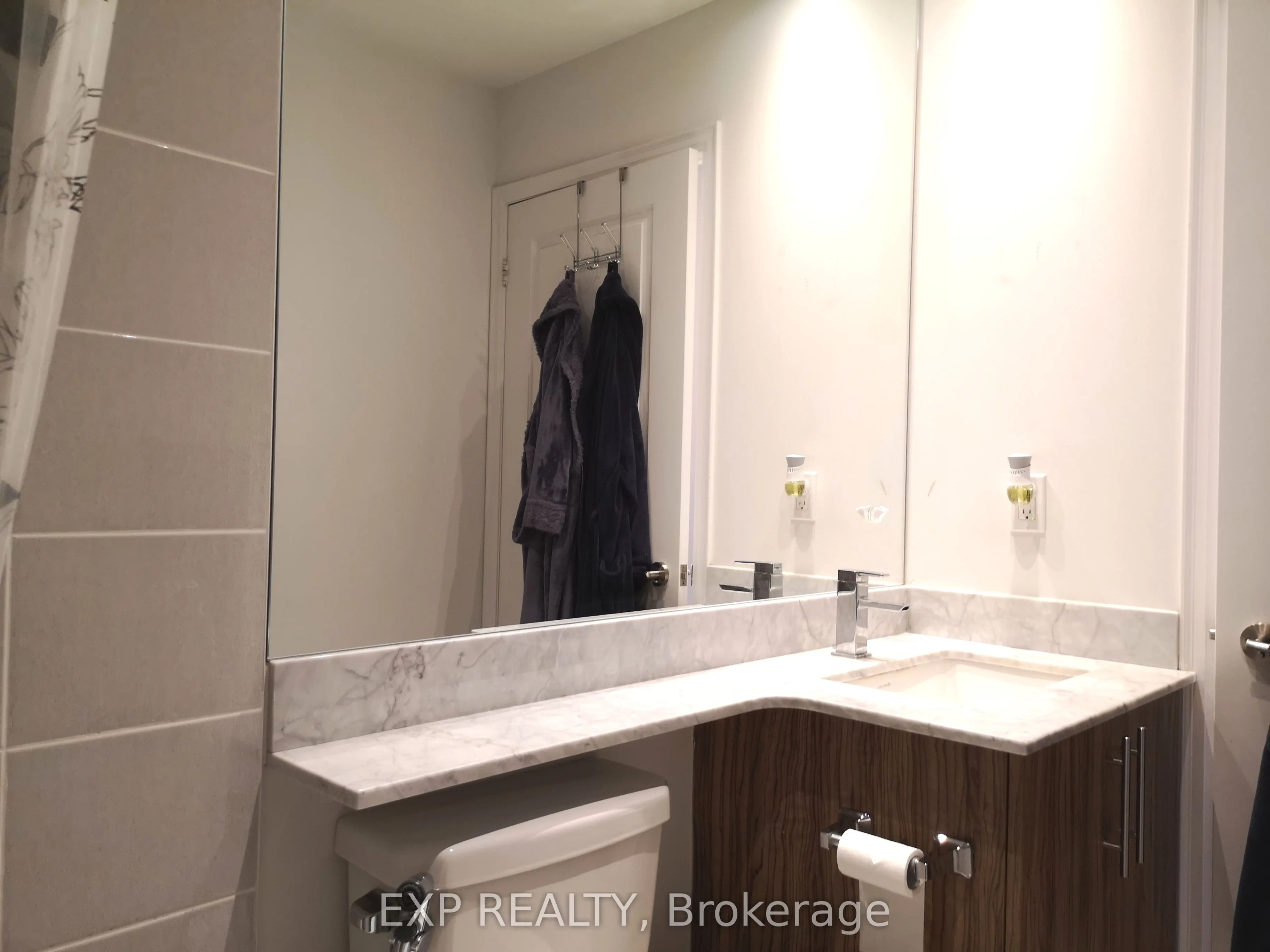 75 East Liberty Street, #1718
