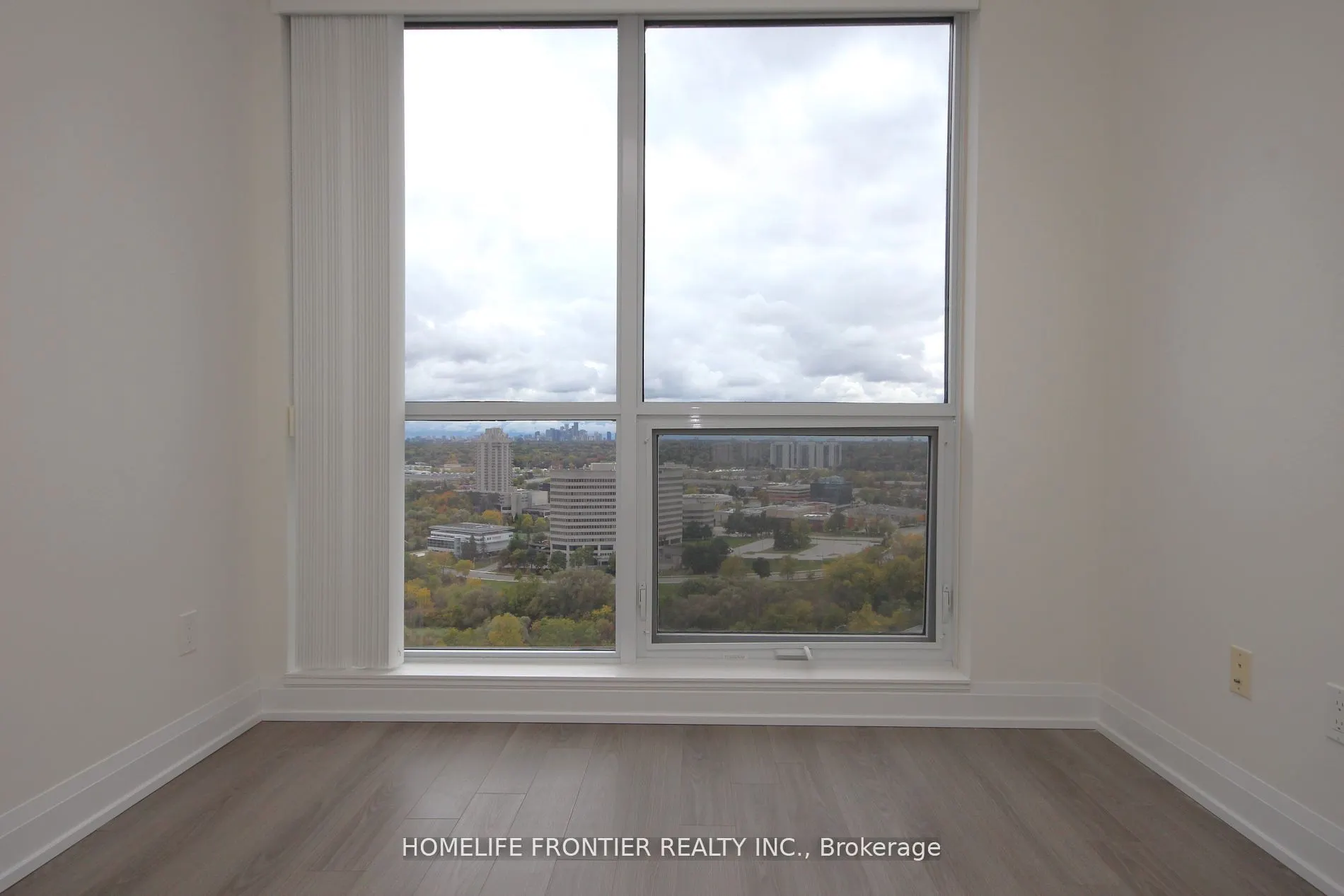 18 Graydon Hall Drive, #1902