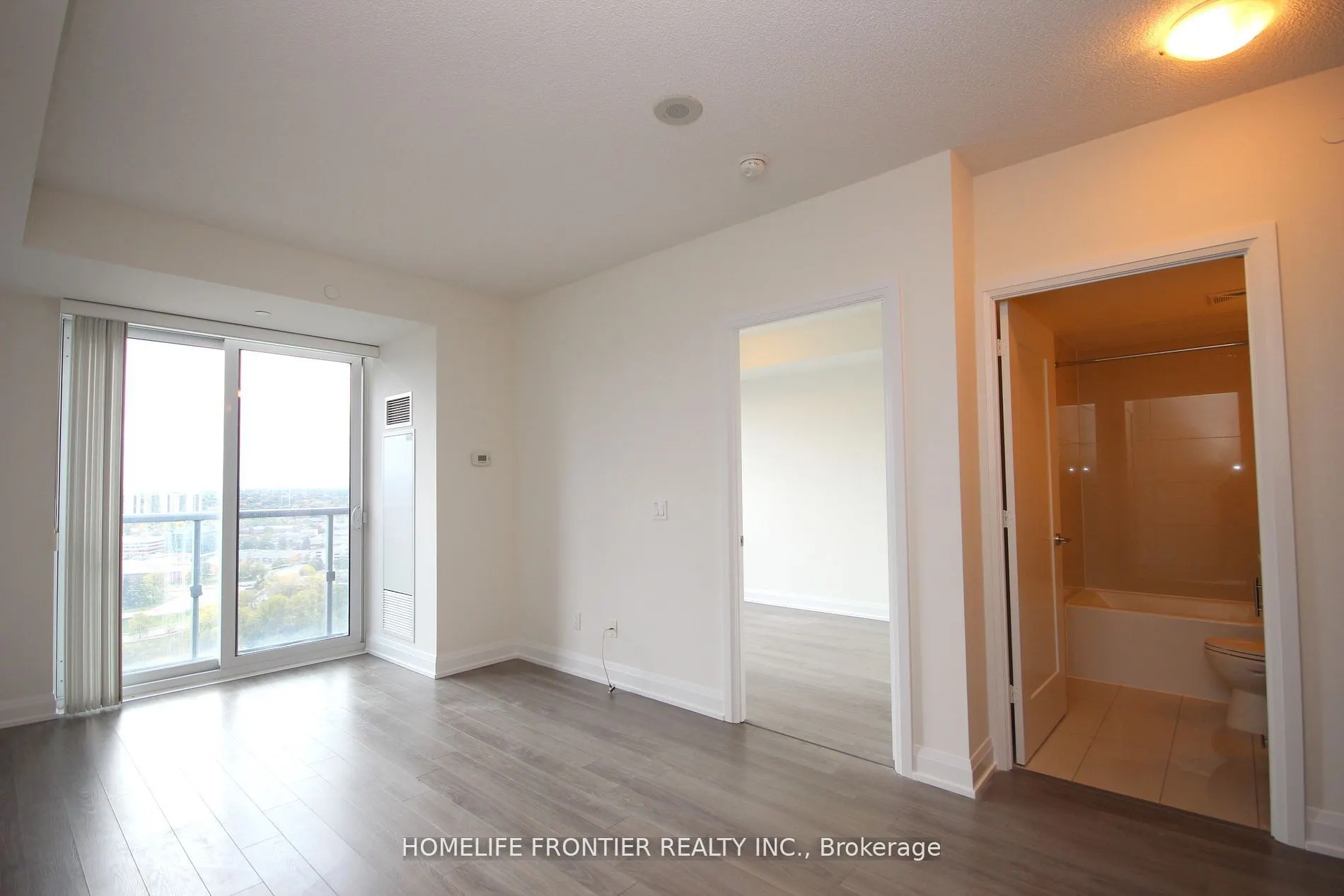 18 Graydon Hall Drive, #1902