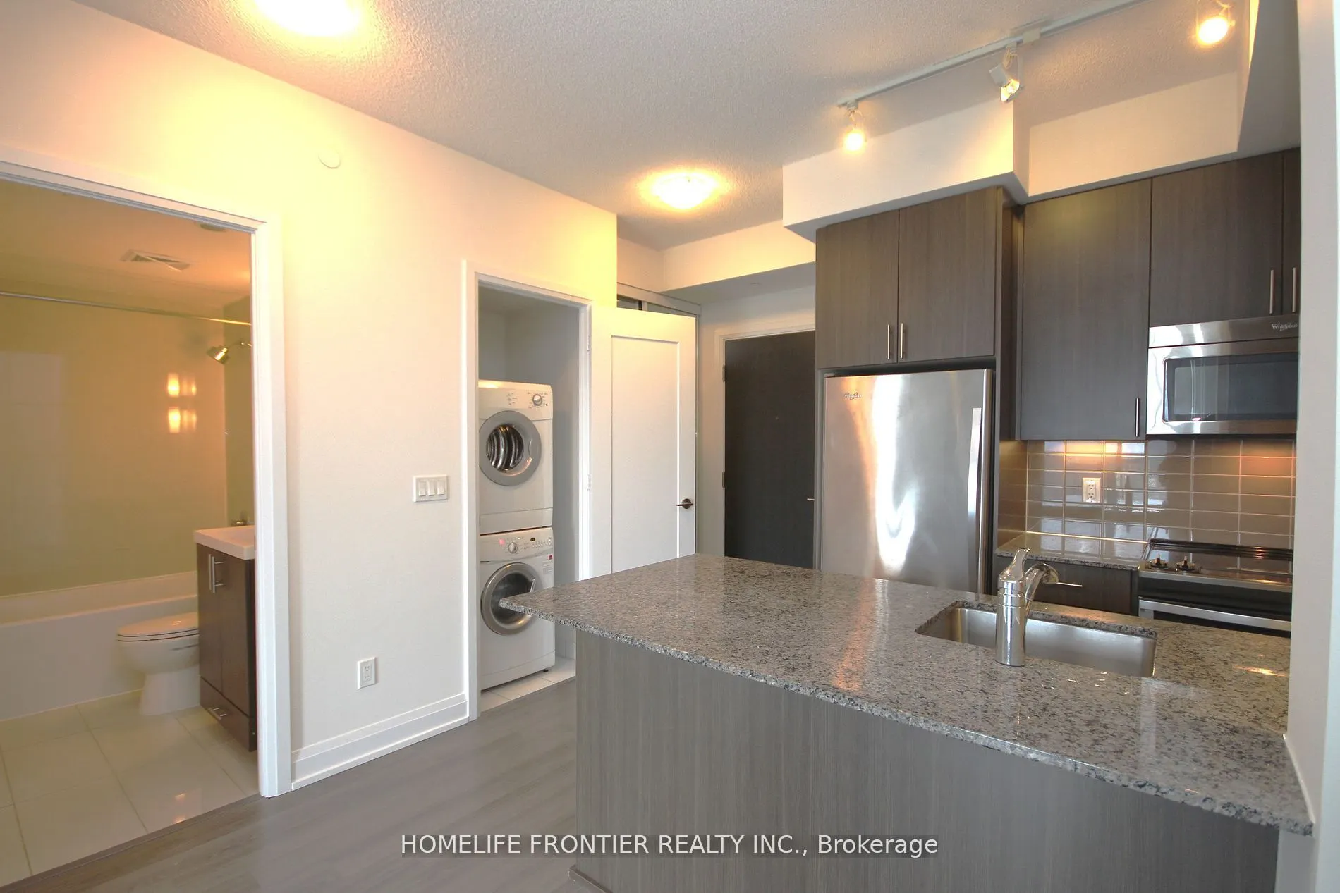 18 Graydon Hall Drive, #1902