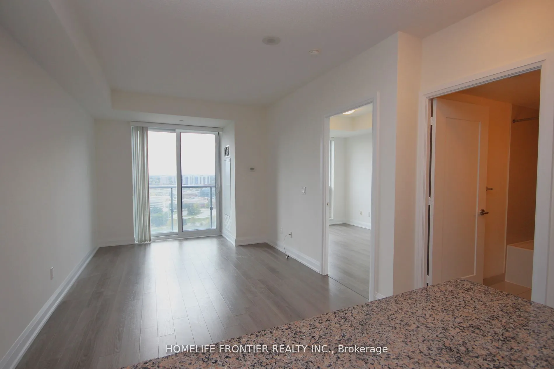 18 Graydon Hall Drive, #1902