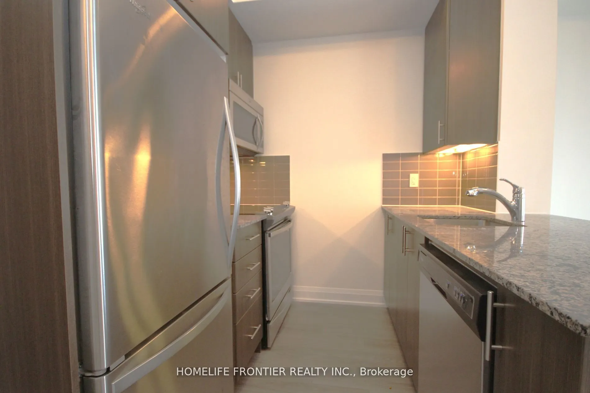 18 Graydon Hall Drive, #1902