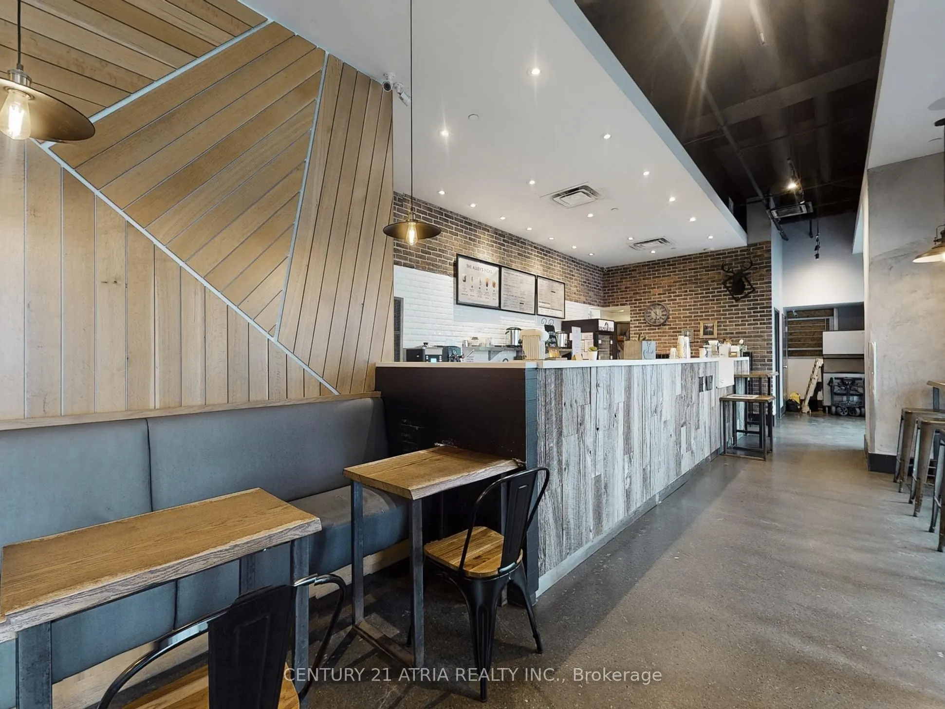 382 Yonge Street, #1
