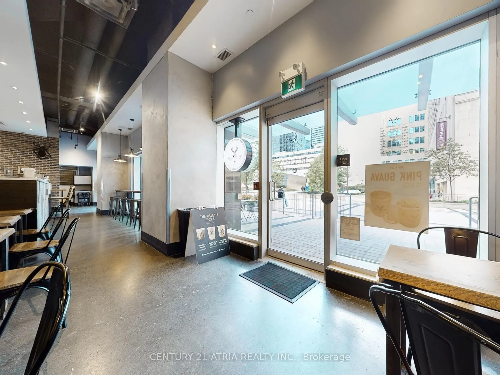 382 Yonge Street, #1