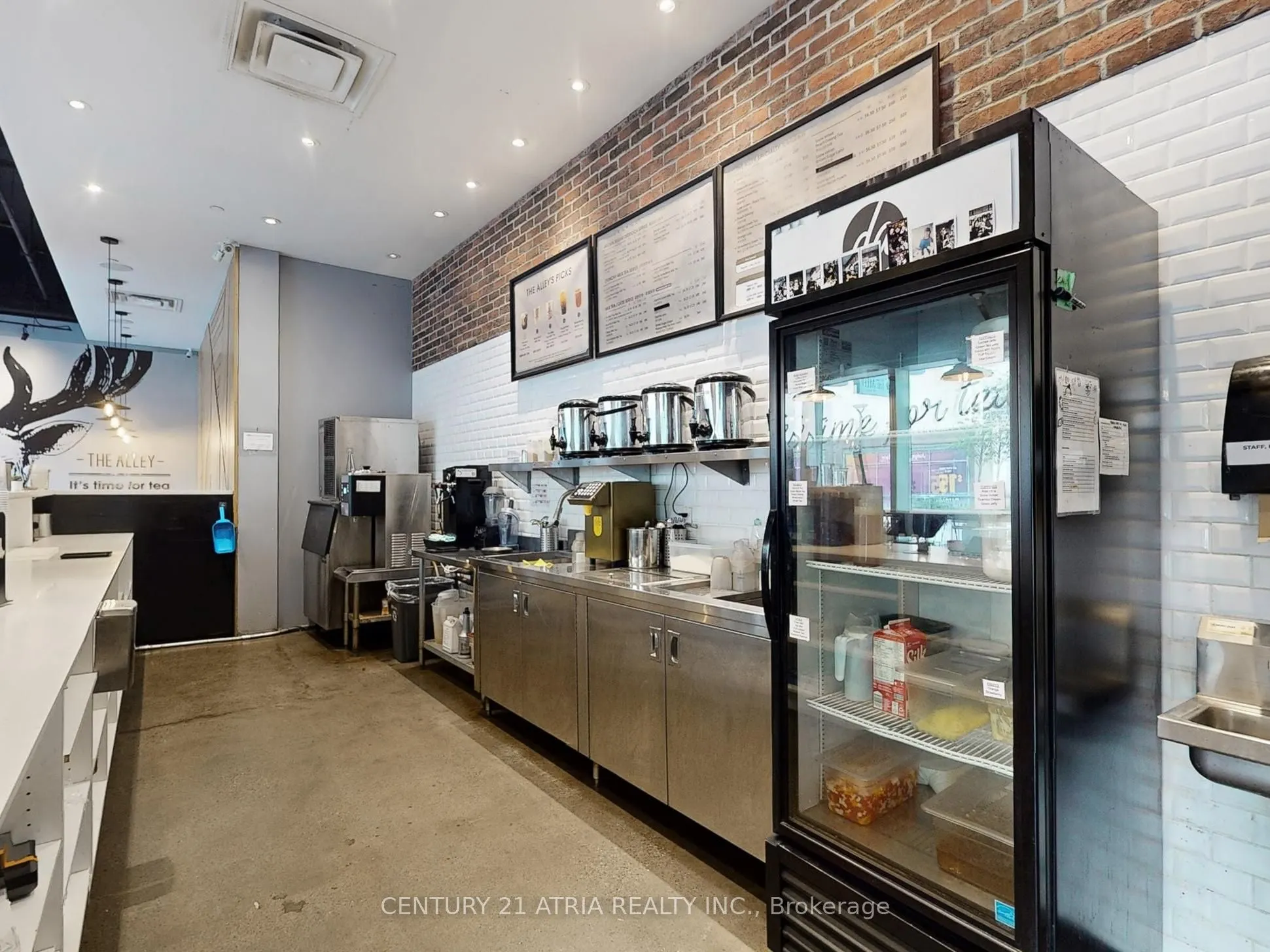 382 Yonge Street, #1