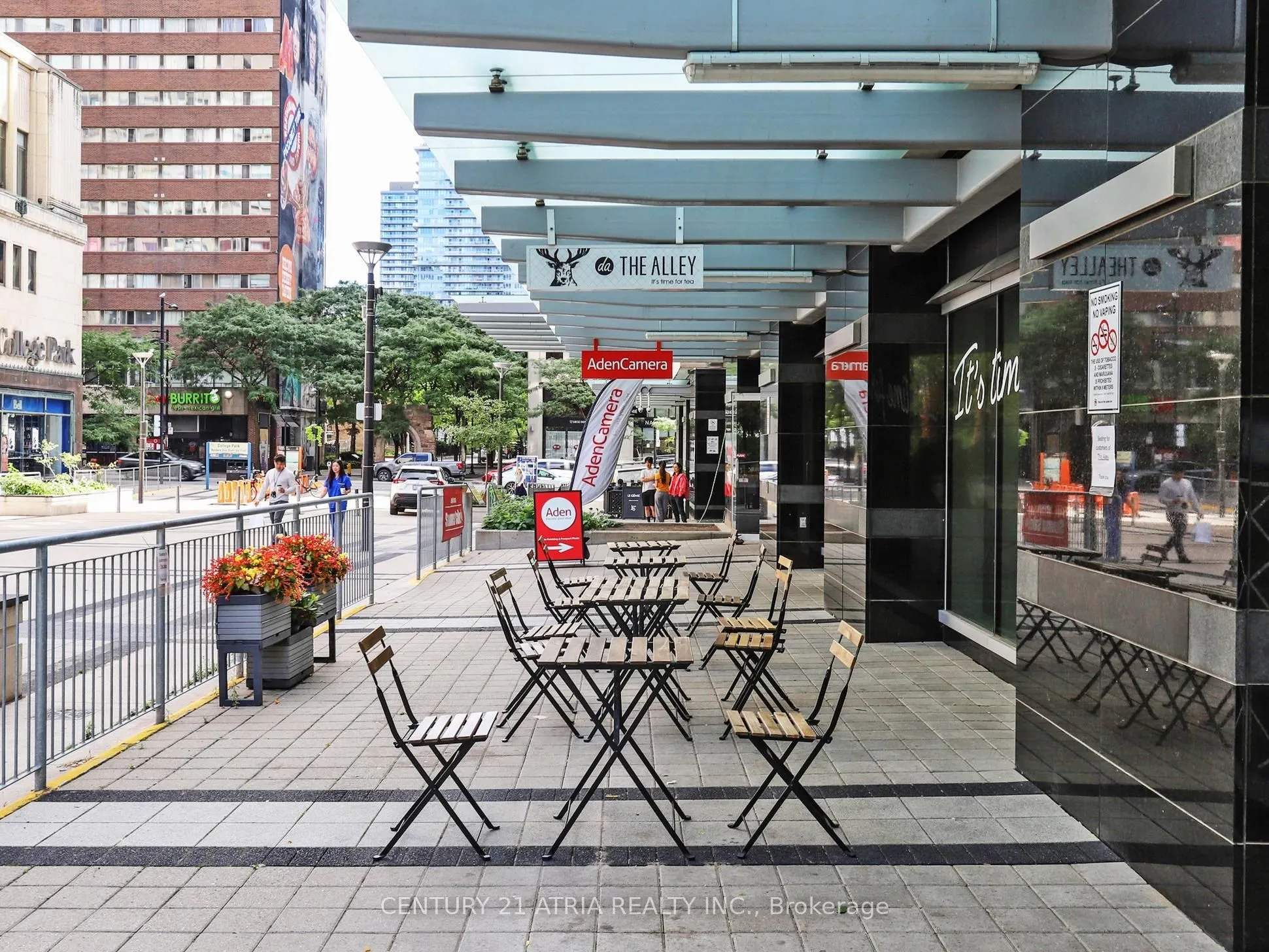 382 Yonge Street, #1