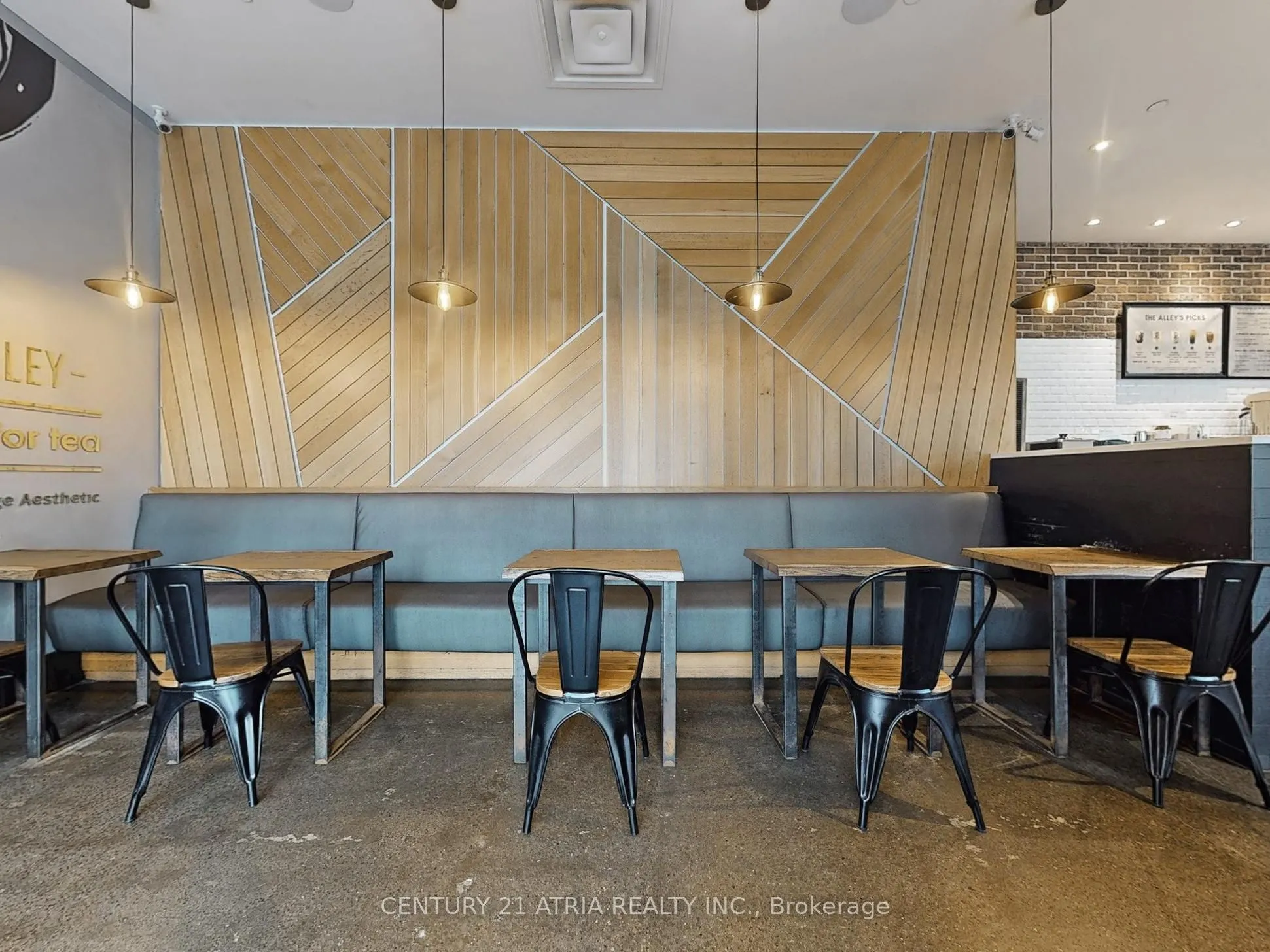 382 Yonge Street, #1