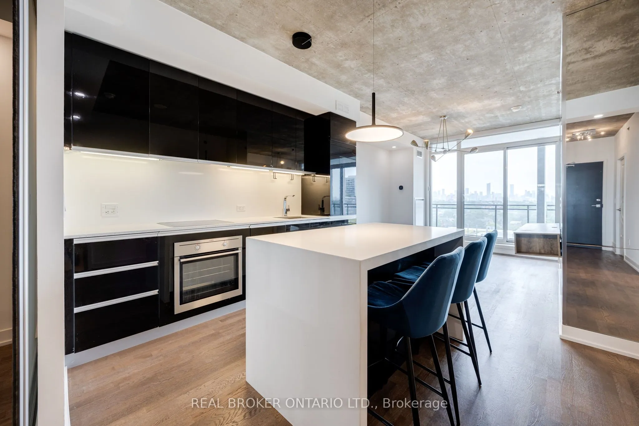 20 Minowan Miikan Lane, #925