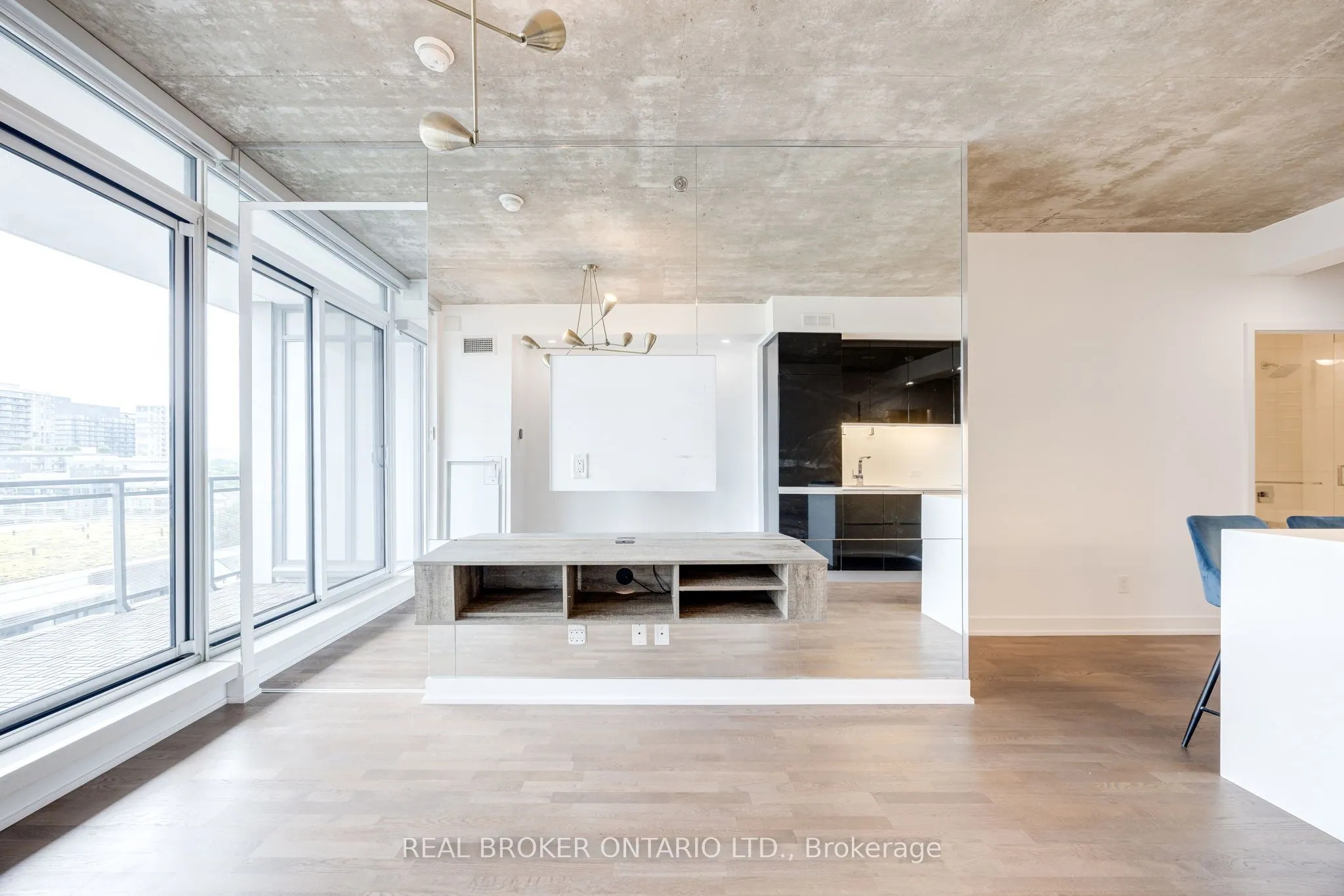 20 Minowan Miikan Lane, #925