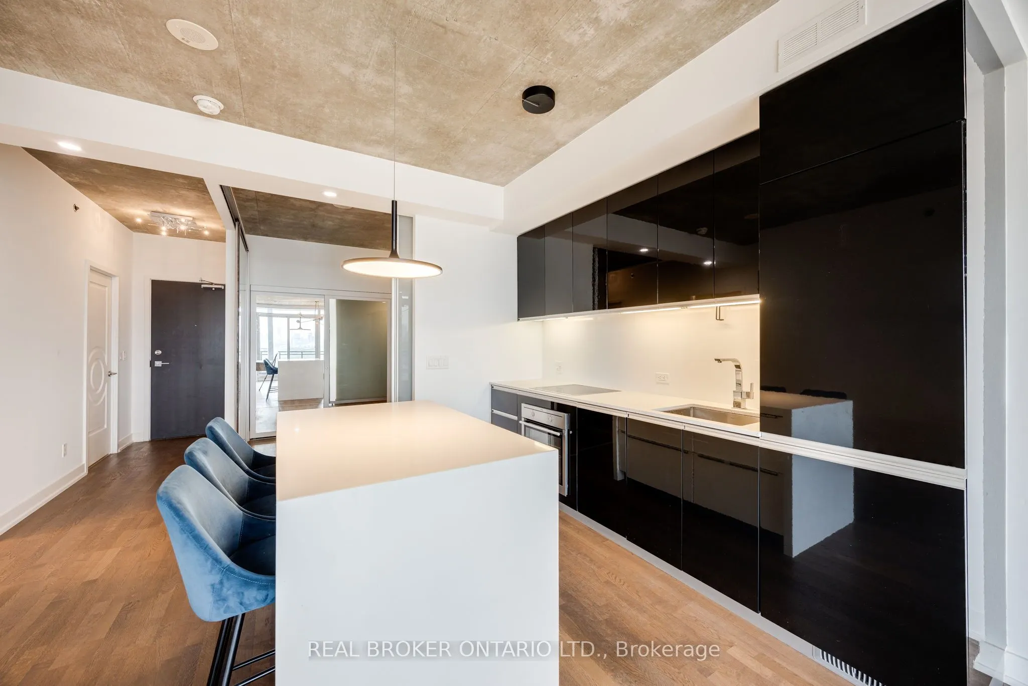 20 Minowan Miikan Lane, #925