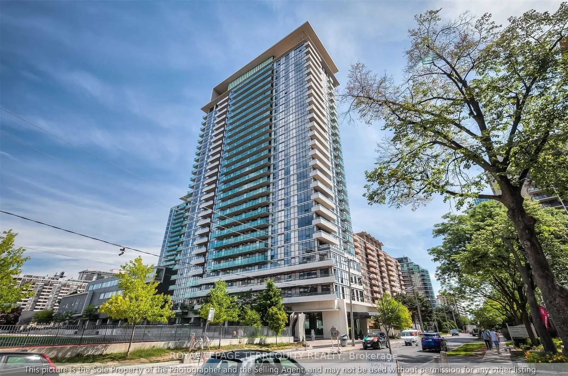 70 Roehampton Avenue, #317