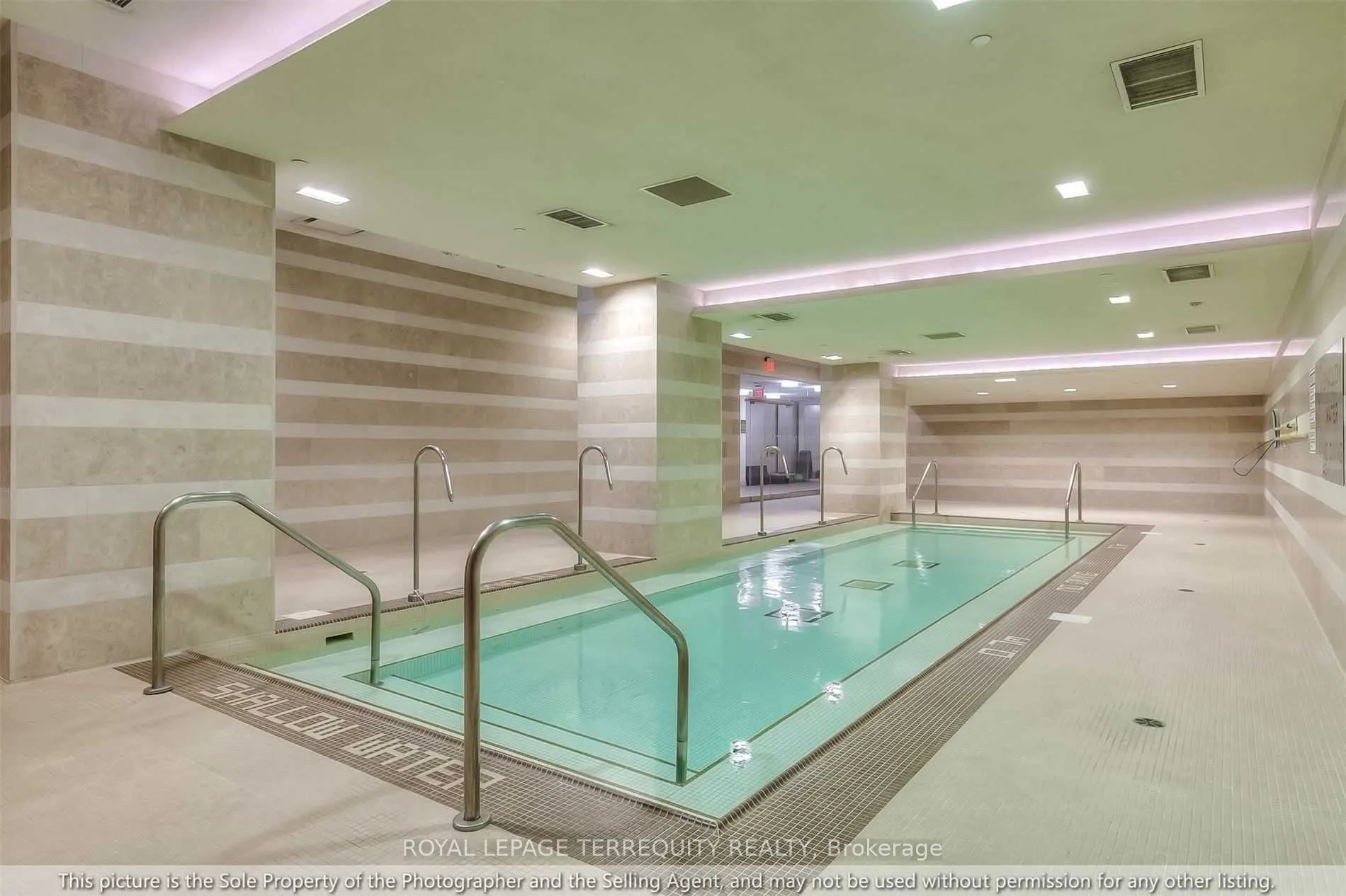 70 Roehampton Avenue, #317