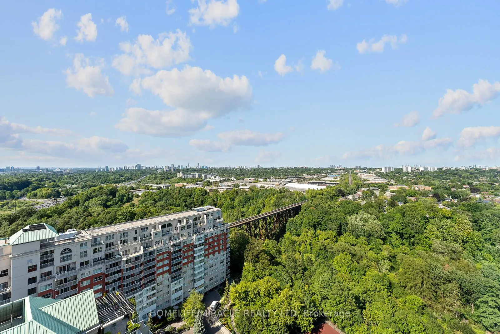 7 Concorde Place, #2009