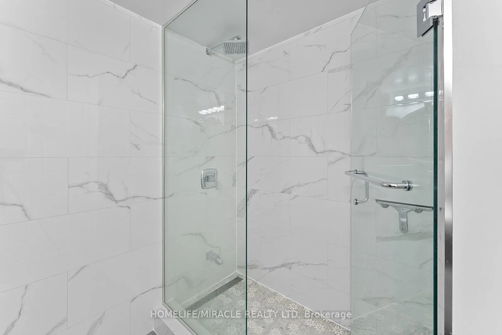 7 Concorde Place, #2009