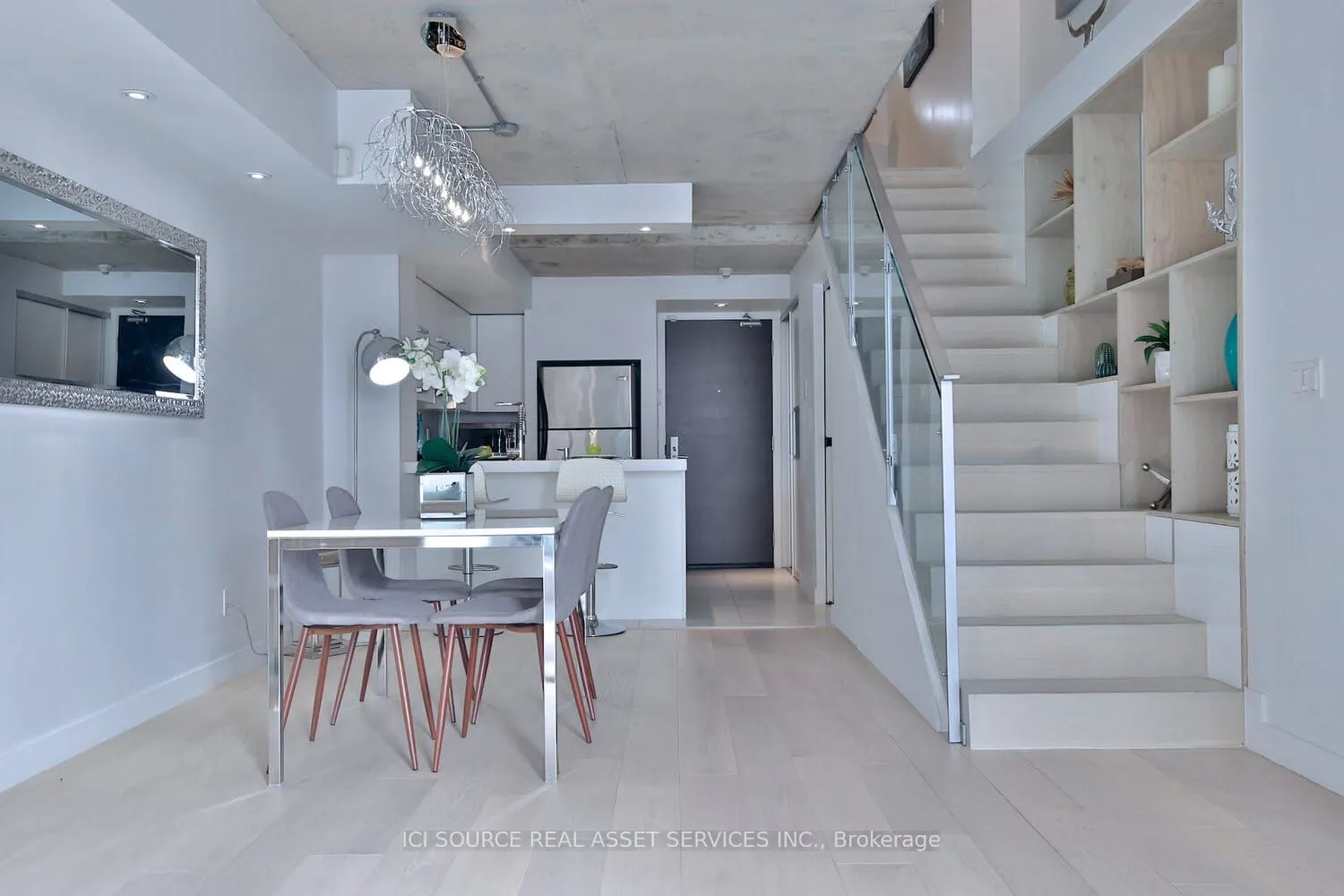 55 Stewart Street, #123