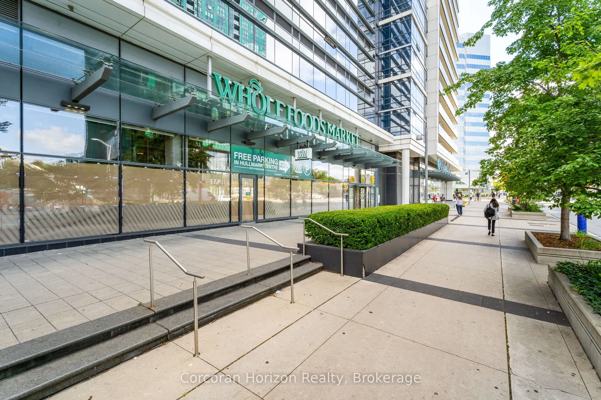 5 Sheppard Avenue E, #2819