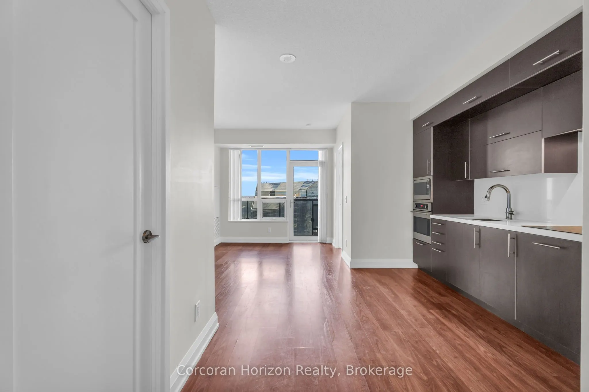 5 Sheppard Avenue E, #2819