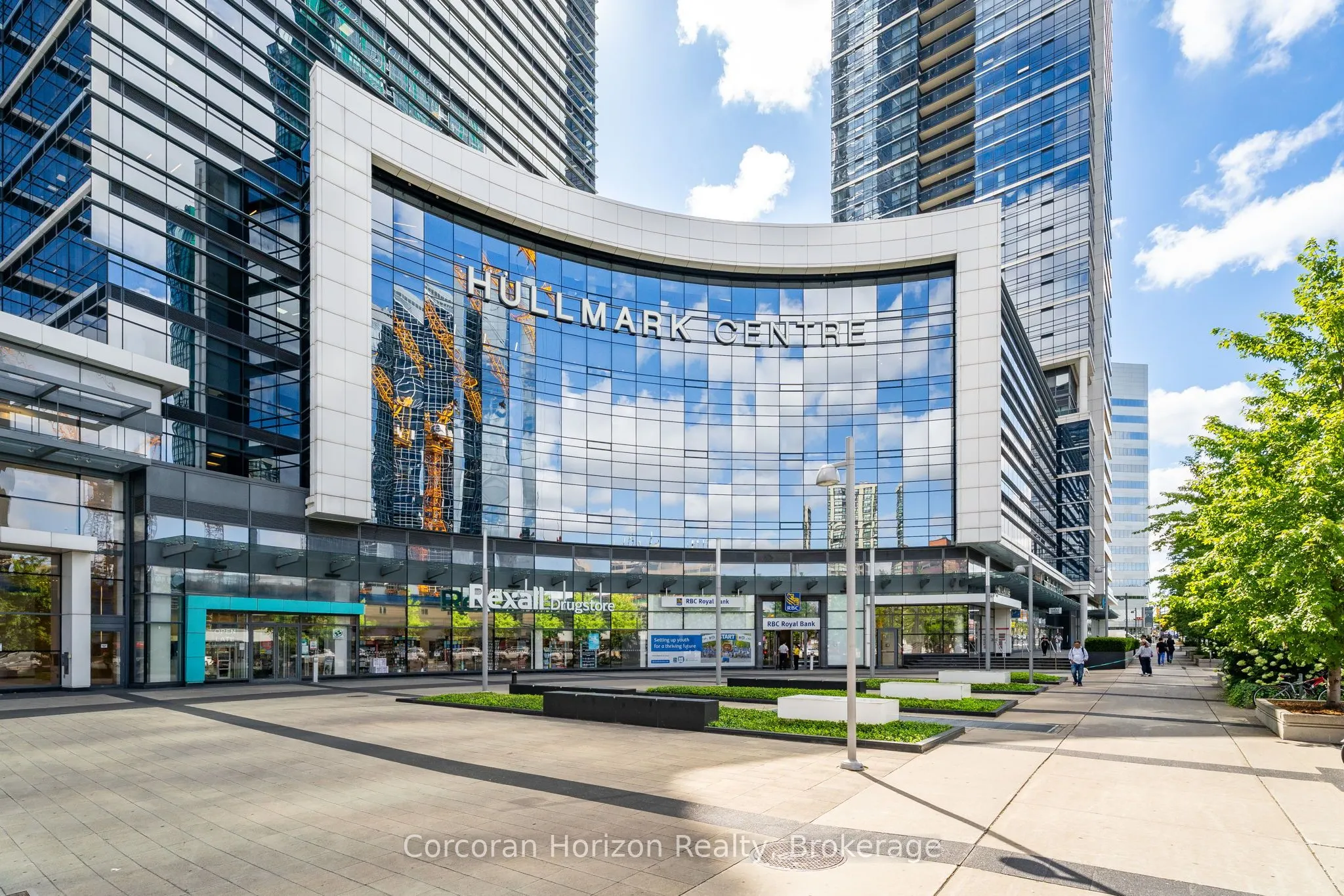 5 Sheppard Avenue E, #2819