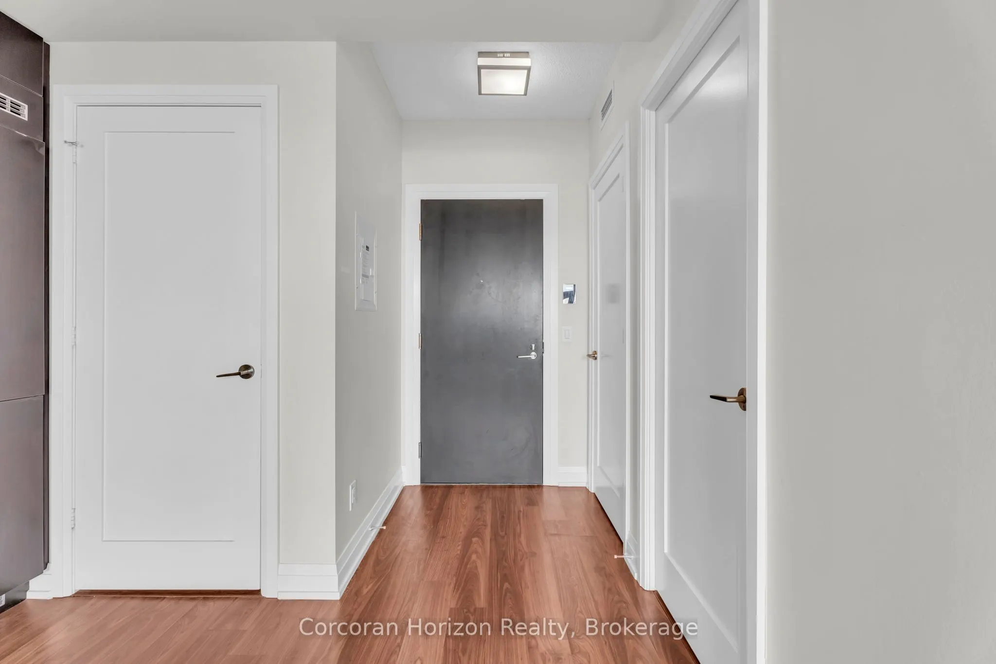 5 Sheppard Avenue E, #2819