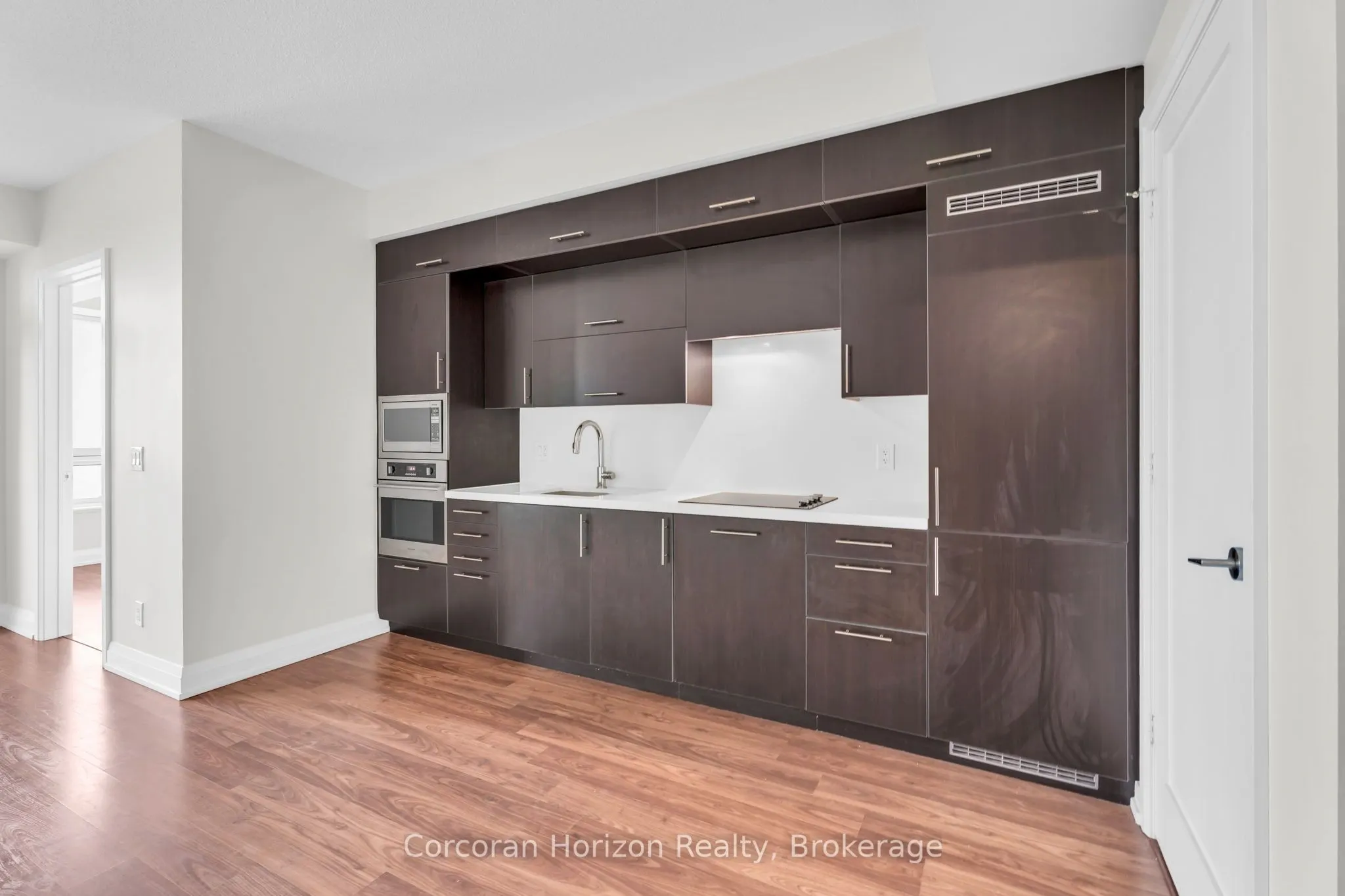 5 Sheppard Avenue E, #2819