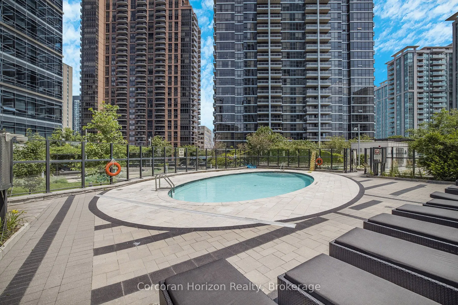 5 Sheppard Avenue E, #2819