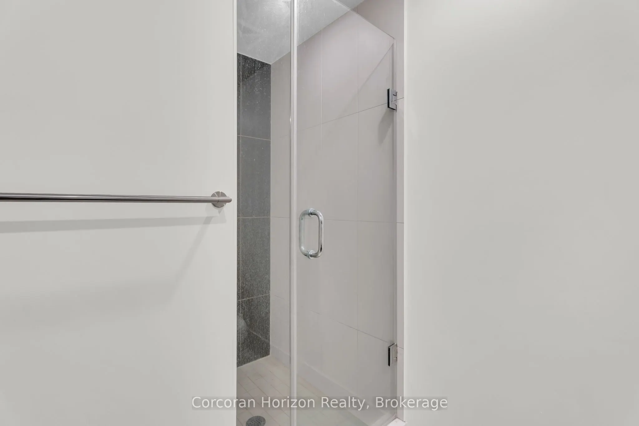 5 Sheppard Avenue E, #2819