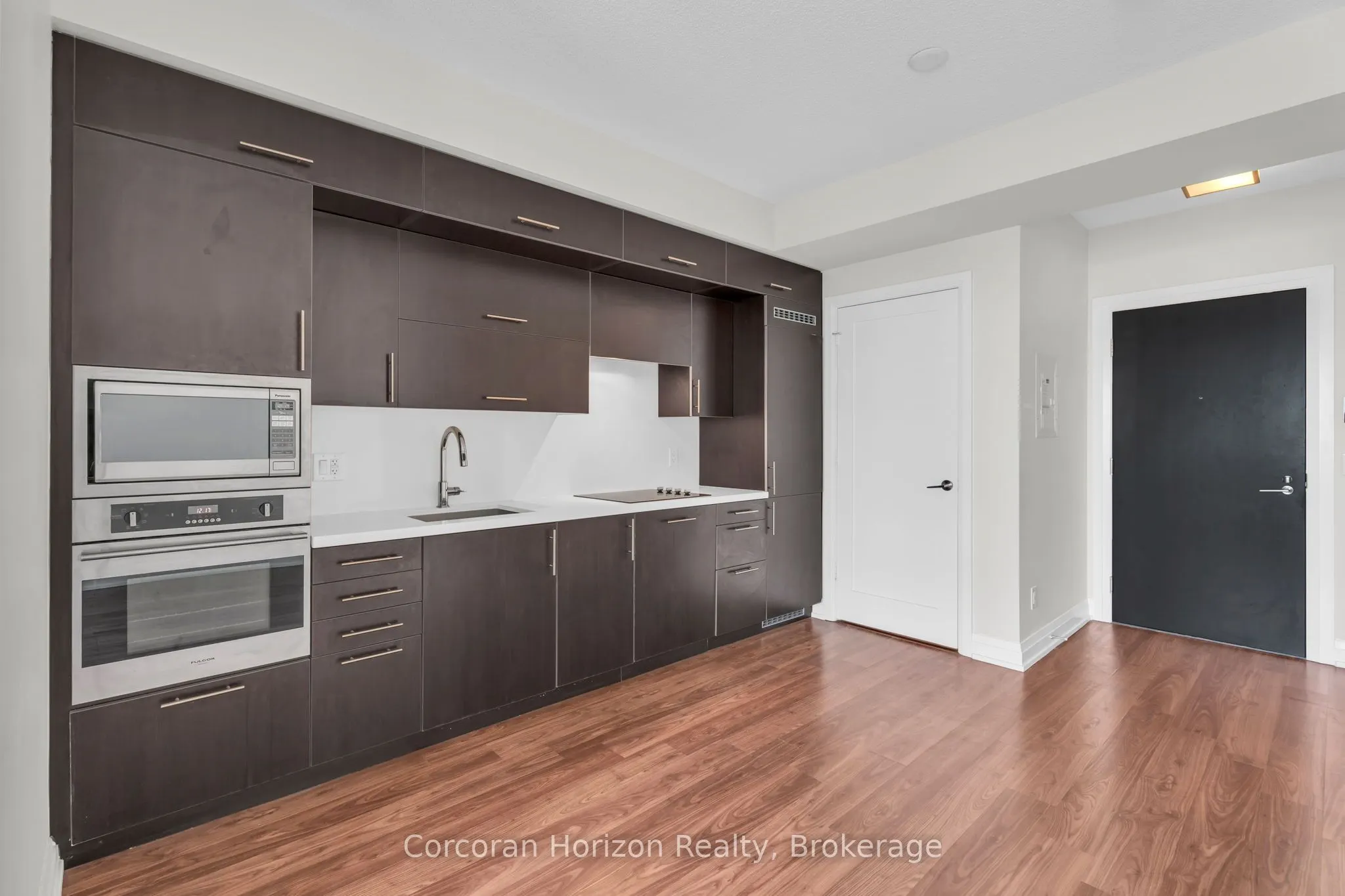 5 Sheppard Avenue E, #2819