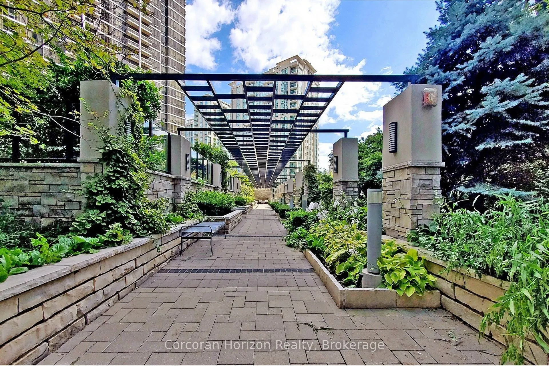 5 Sheppard Avenue E, #2819