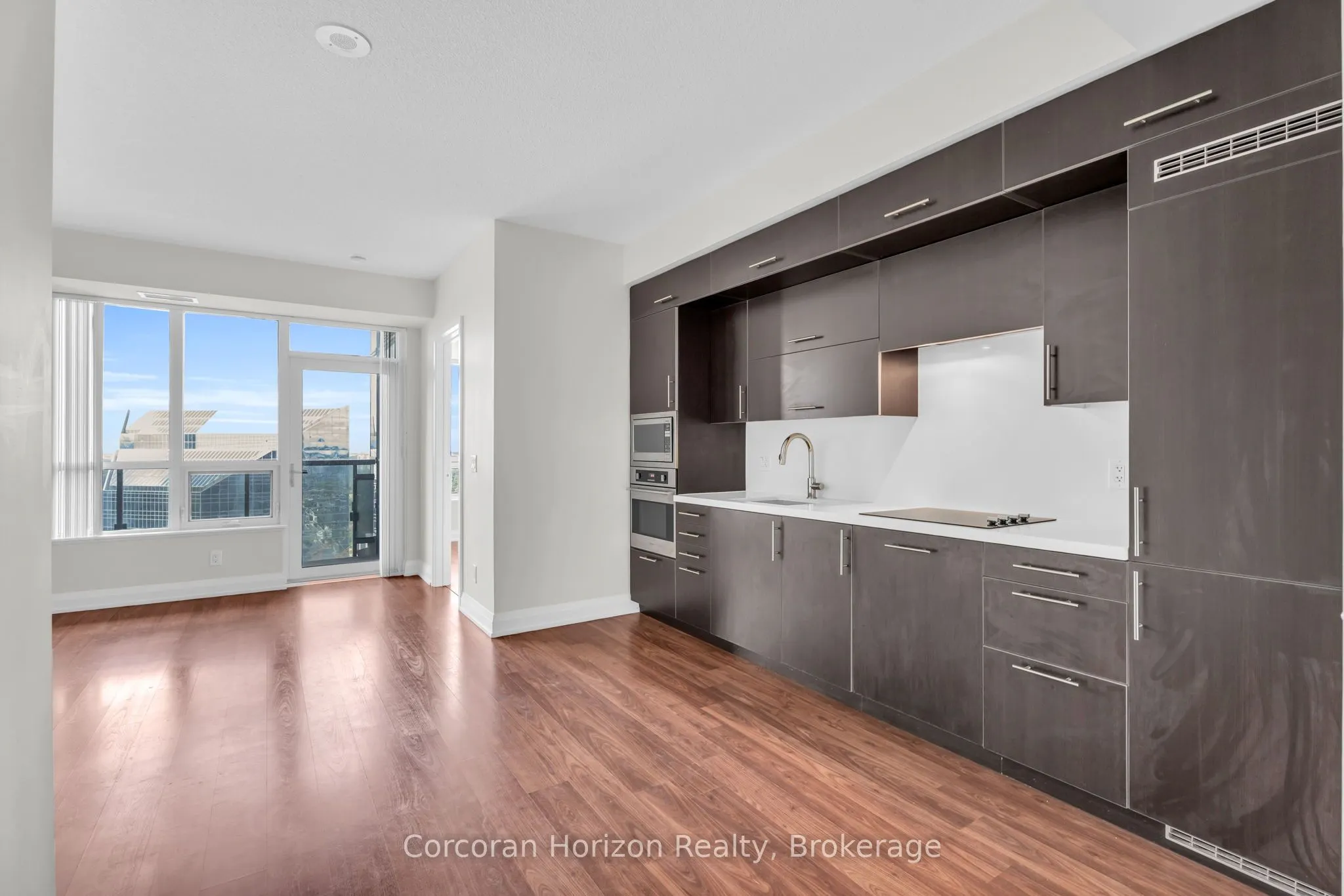 5 Sheppard Avenue E, #2819
