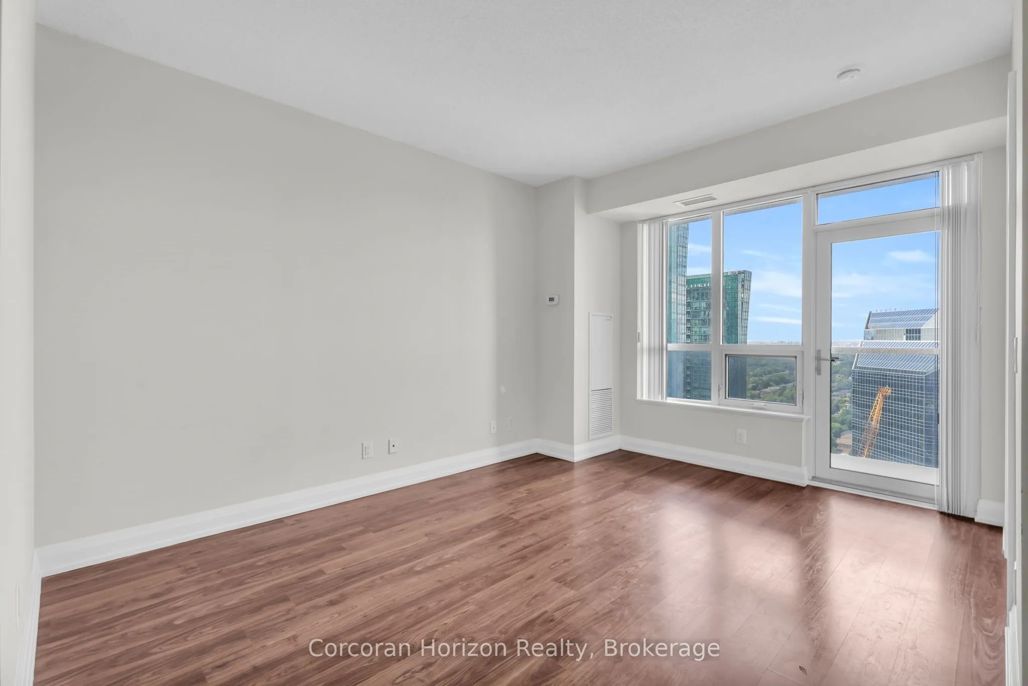 5 Sheppard Avenue E, #2819