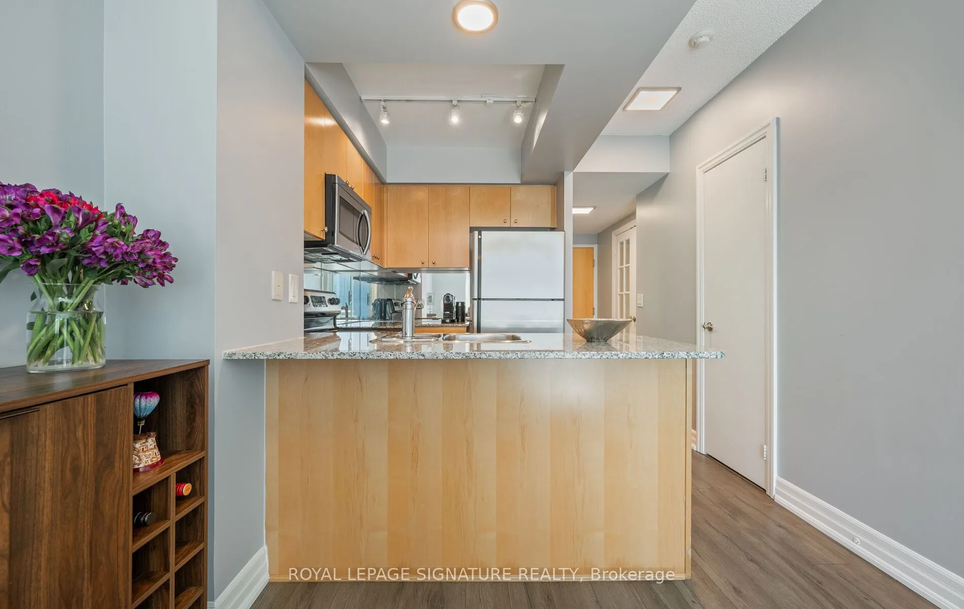 8 Scollard Street, #1405