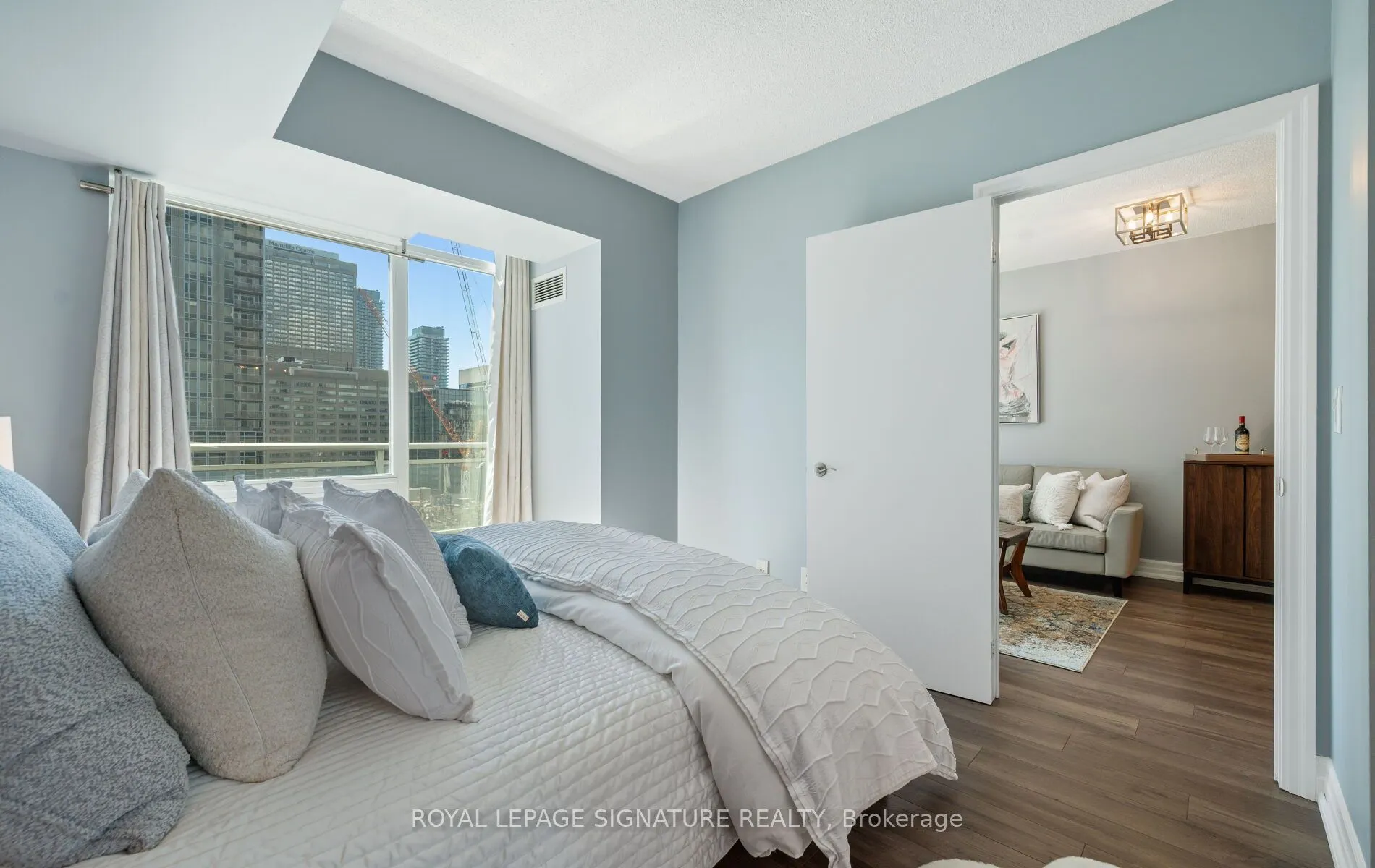 8 Scollard Street, #1405