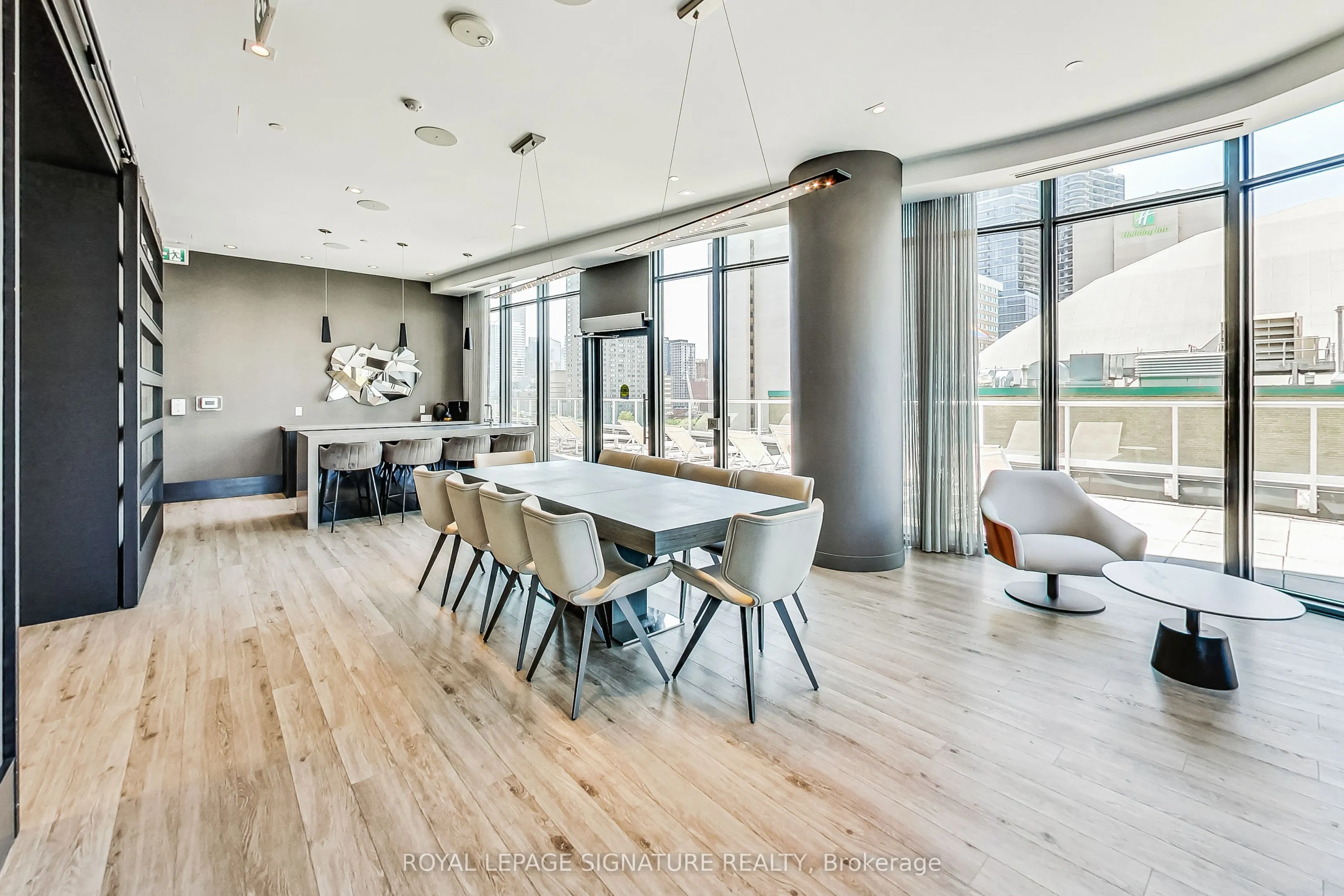 403 Church Street, #4002